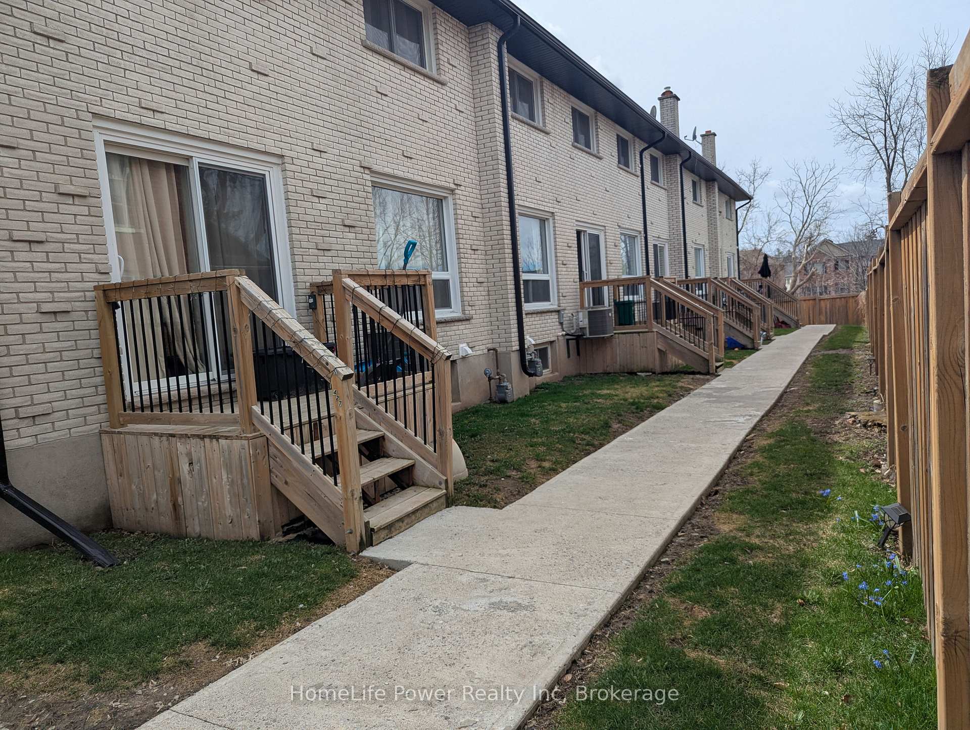 Photo 4 of Unit 421, 415-435 Garden Street, Cambridge, Lang's Farm — HOMEH