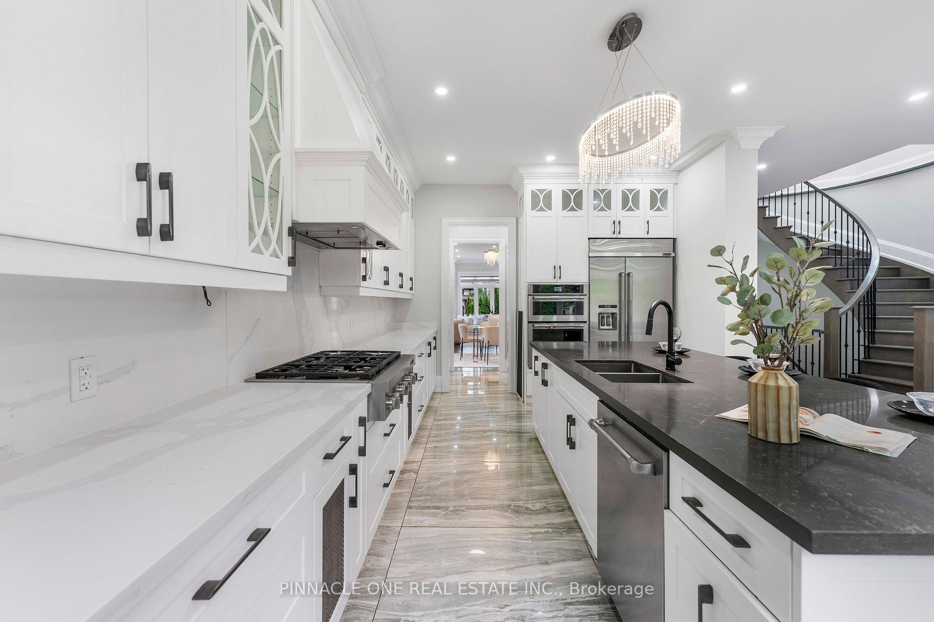 Photo 10 of 832 Sheppard Avenue, Pickering, Woodlands — HOMEH