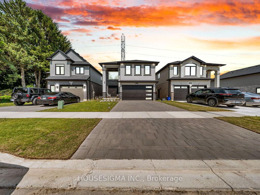 Front of 2637 Bobolink Lane