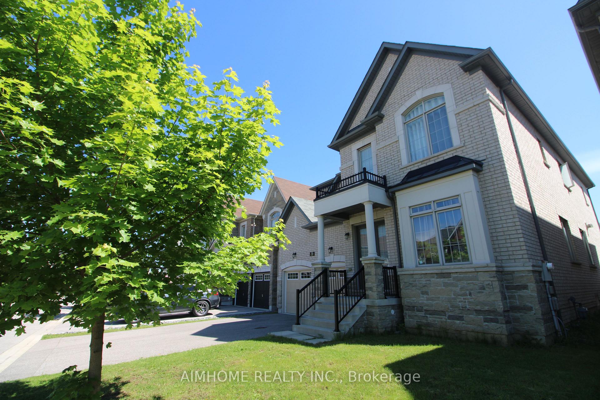 Photo 4 of 39 Scrivener Drive, Aurora, Rural Aurora — HOMEH