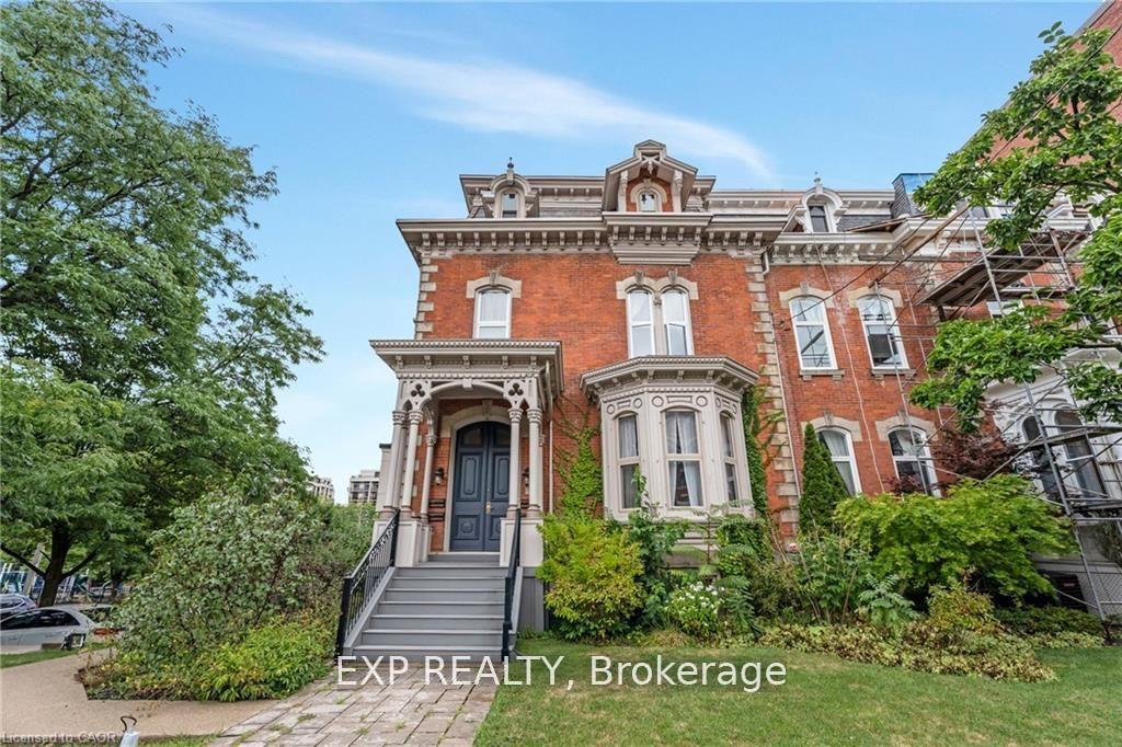 Front of Unit 2, 46 Herkimer Street