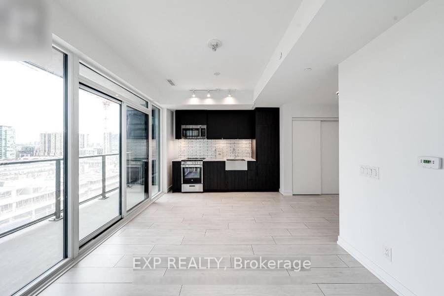 Photo 6 of Unit LPH02, 270 Dufferin Street, Toronto, South Parkdale — HOMEH