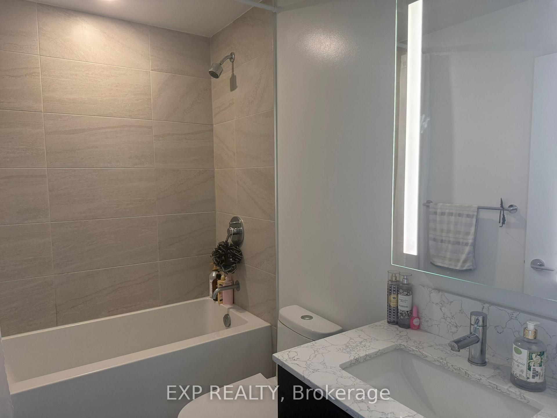 Photo 13 of Unit LPH02, 270 Dufferin Street, Toronto, South Parkdale — HOMEH