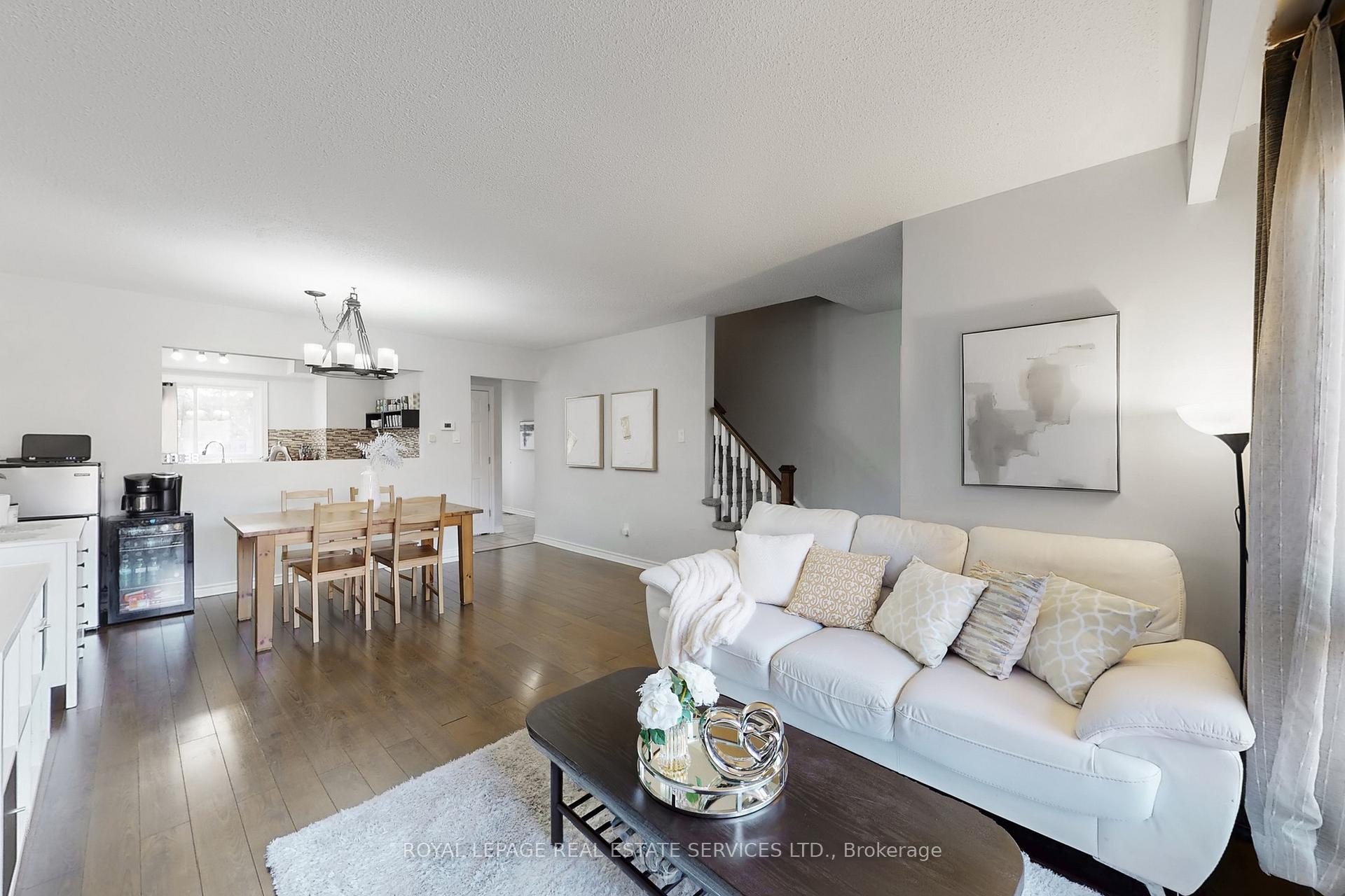 Photo 7 of Unit 25, 3001 Centennial Drive, Burlington, Palmer — HOMEH