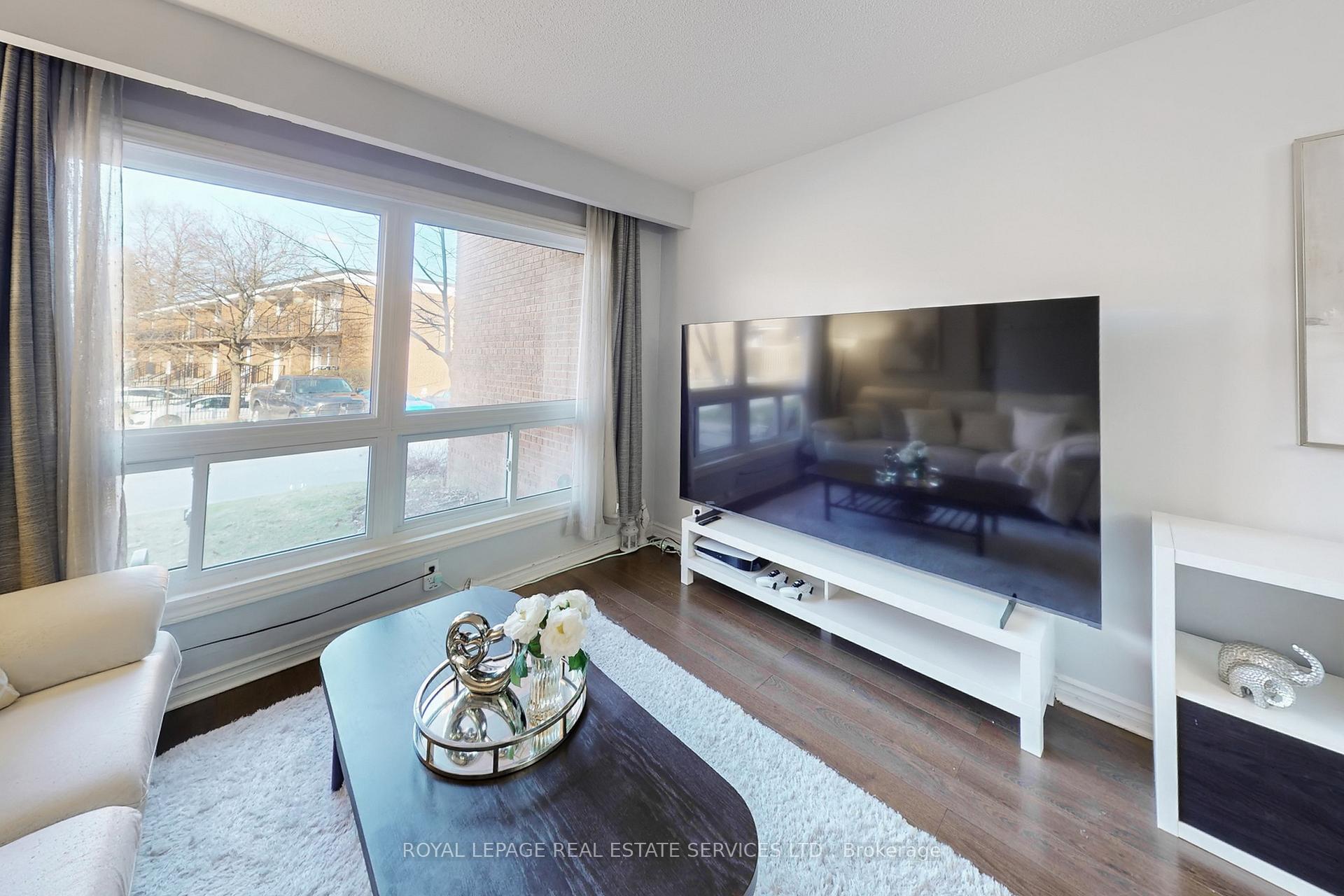 Photo 8 of Unit 25, 3001 Centennial Drive, Burlington, Palmer — HOMEH