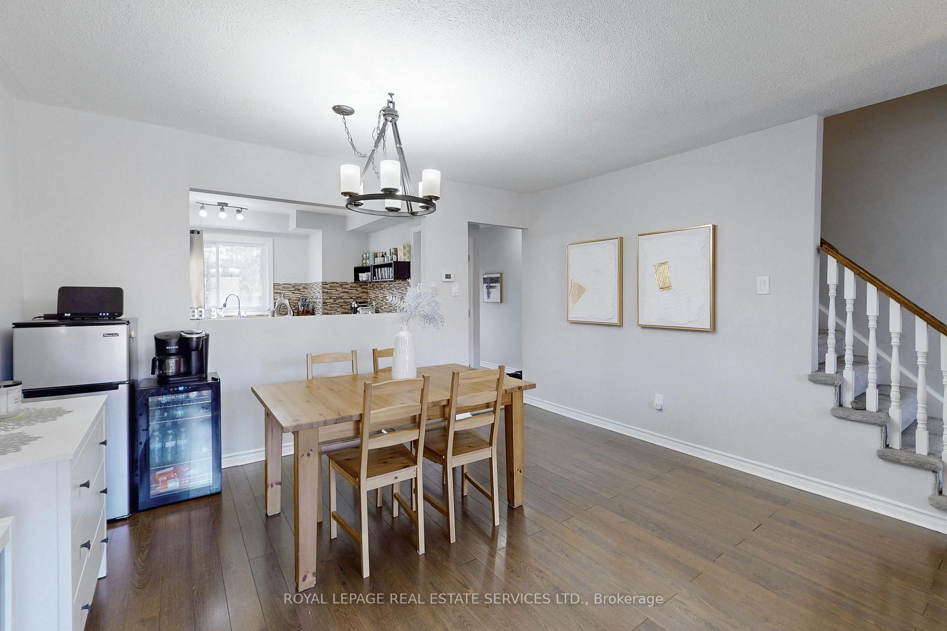 Photo 10 of Unit 25, 3001 Centennial Drive, Burlington, Palmer — HOMEH