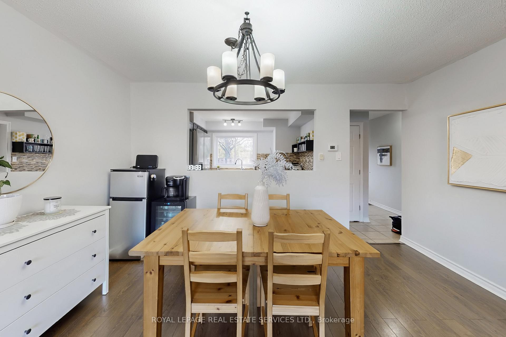 Photo 11 of Unit 25, 3001 Centennial Drive, Burlington, Palmer — HOMEH