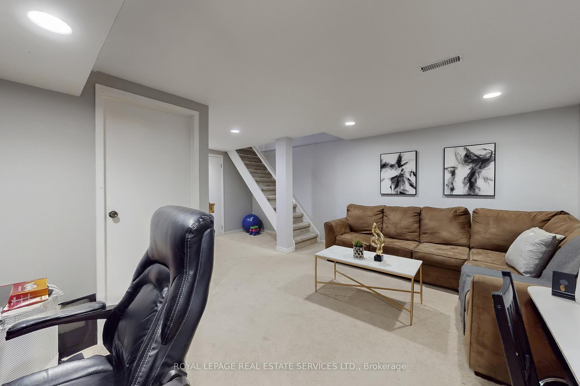 Photo 41 of Unit 25, 3001 Centennial Drive, Burlington, Palmer — HOMEH