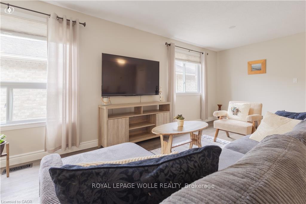 Photo 9 of 104 Kent Street, Cambridge, Blair Road — HOMEH