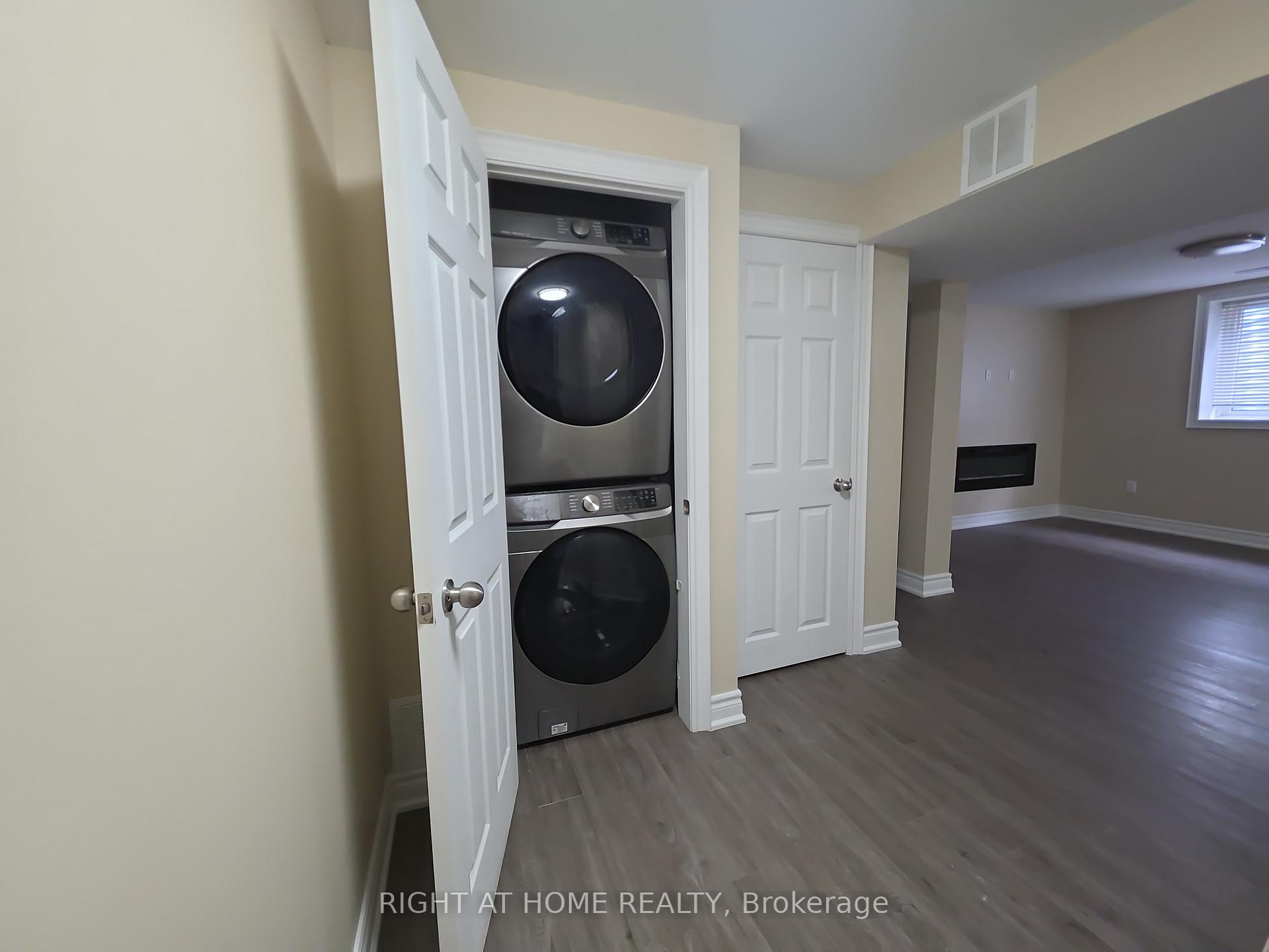 Photo 9 of 162 Hanmer Street E, Barrie, East Bayfield — HOMEH