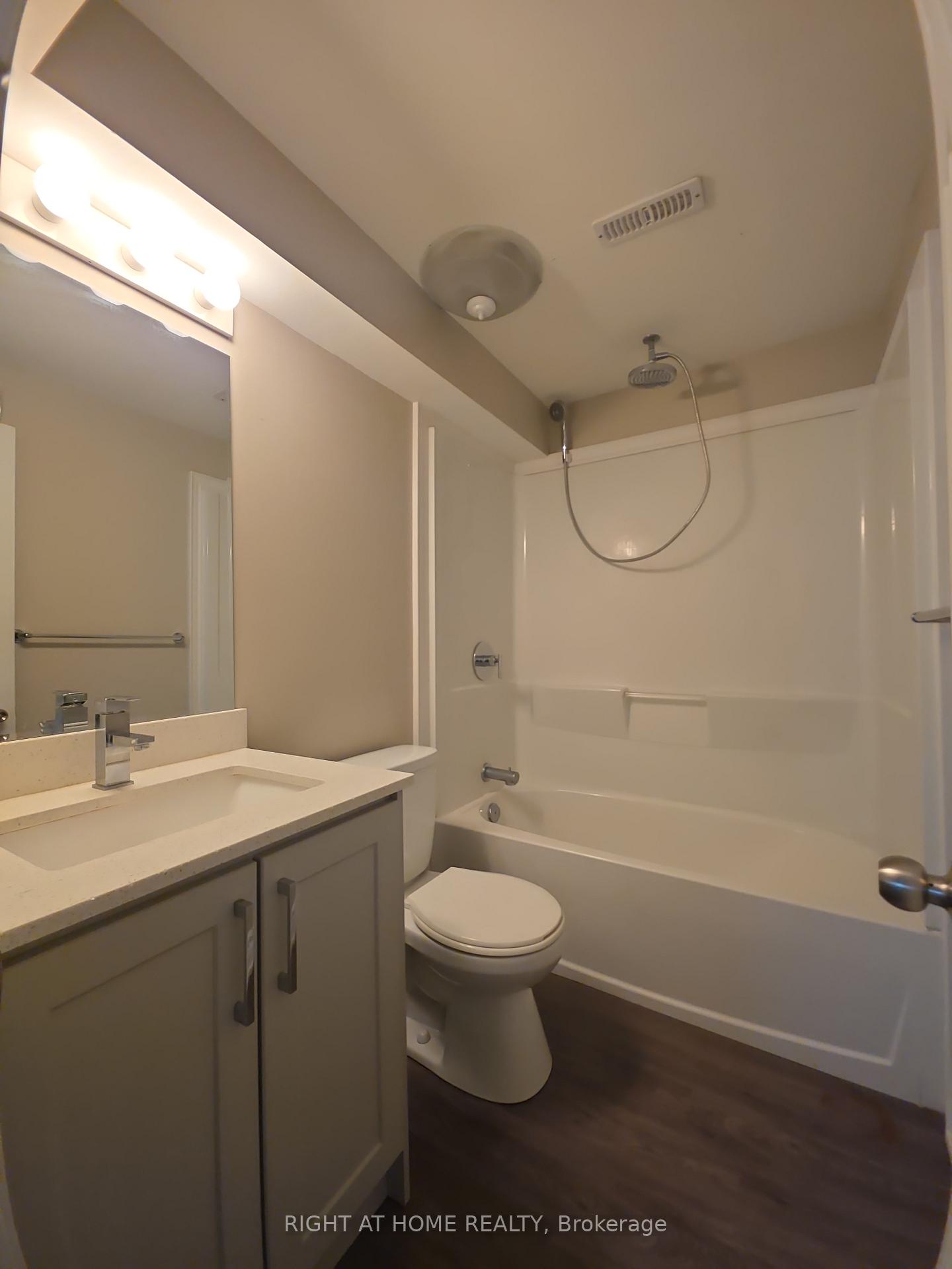 Photo 10 of 162 Hanmer Street E, Barrie, East Bayfield — HOMEH