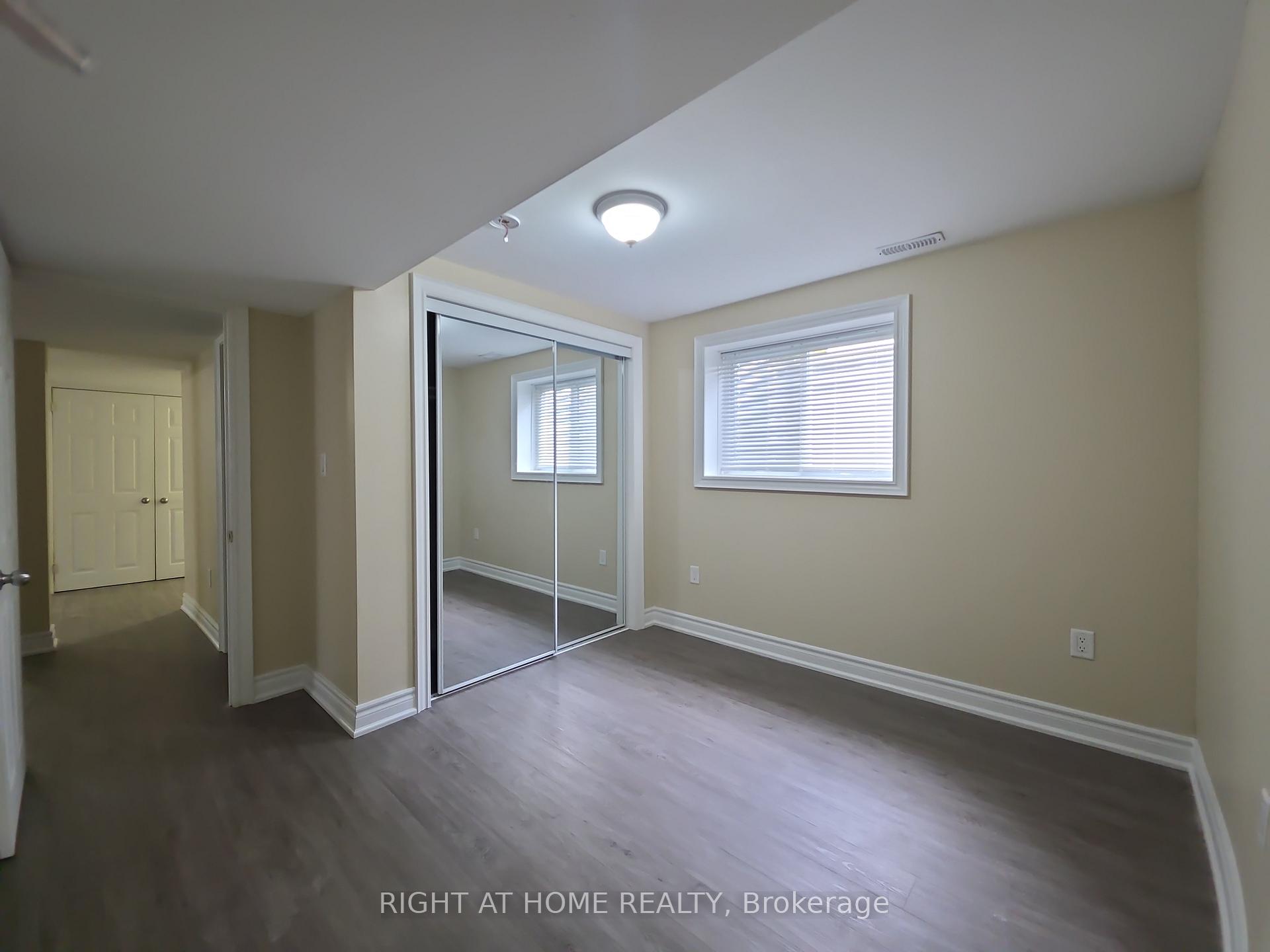 Photo 11 of 162 Hanmer Street E, Barrie, East Bayfield — HOMEH