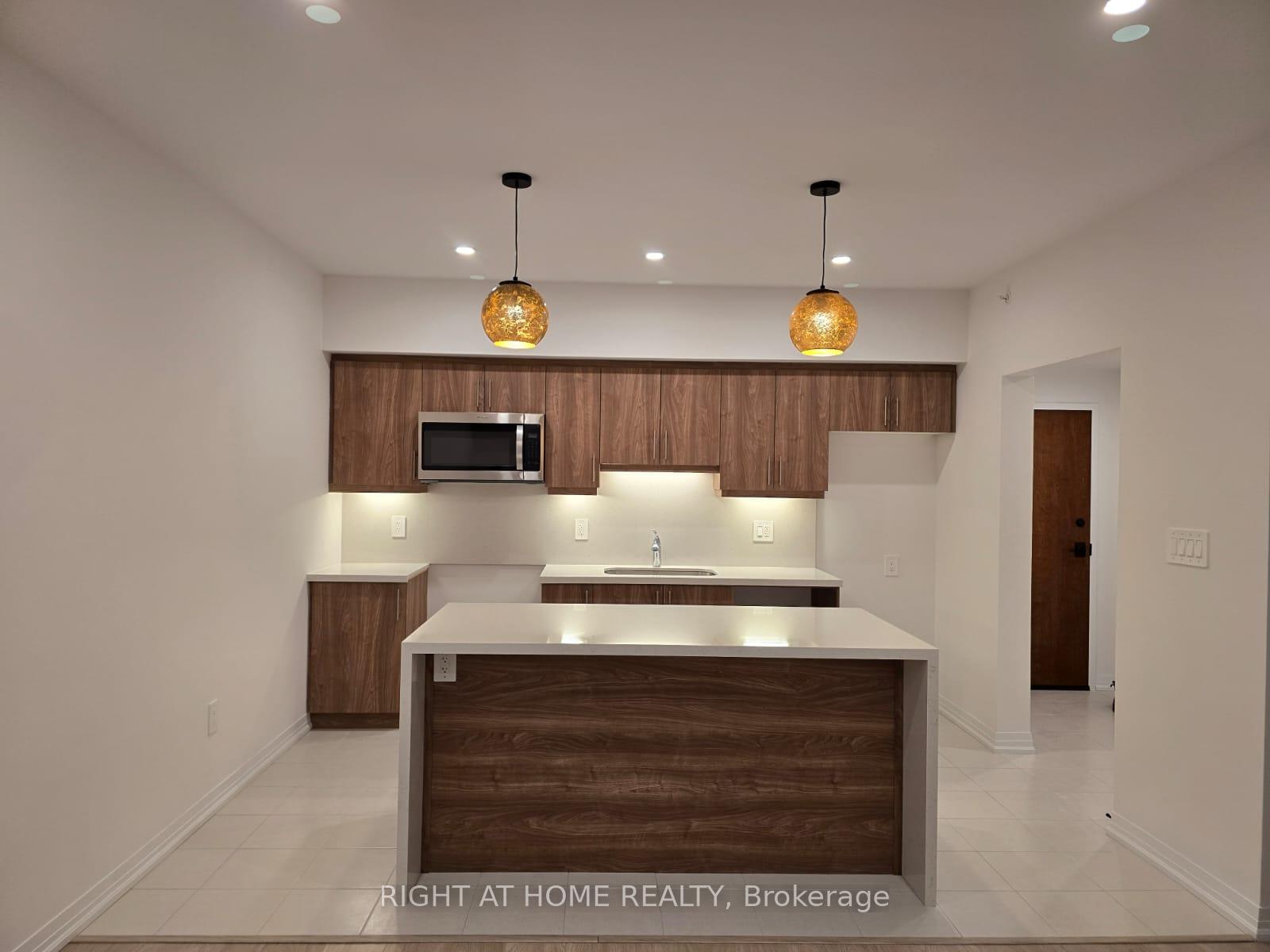 Photo 7 of Unit 405, 15 Kneeshaw Drive, Barrie, Painswick South — HOMEH