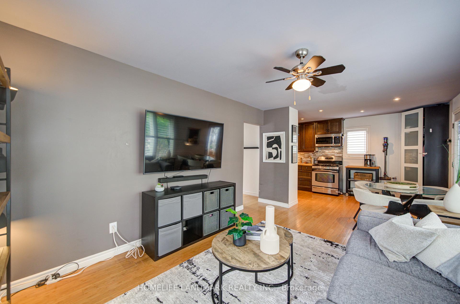 Photo 9 of 16 Warvet Crescent, Toronto, O'Connor-Parkview — HOMEH