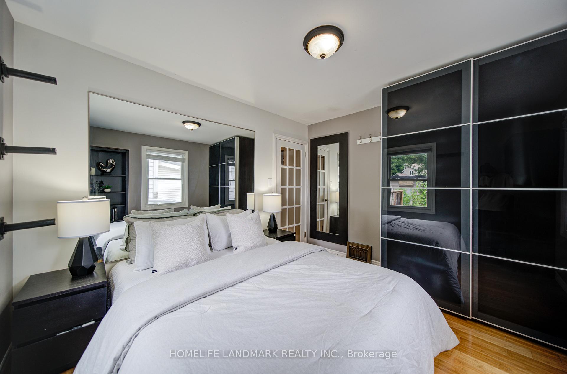 Photo 10 of 16 Warvet Crescent, Toronto, O'Connor-Parkview — HOMEH