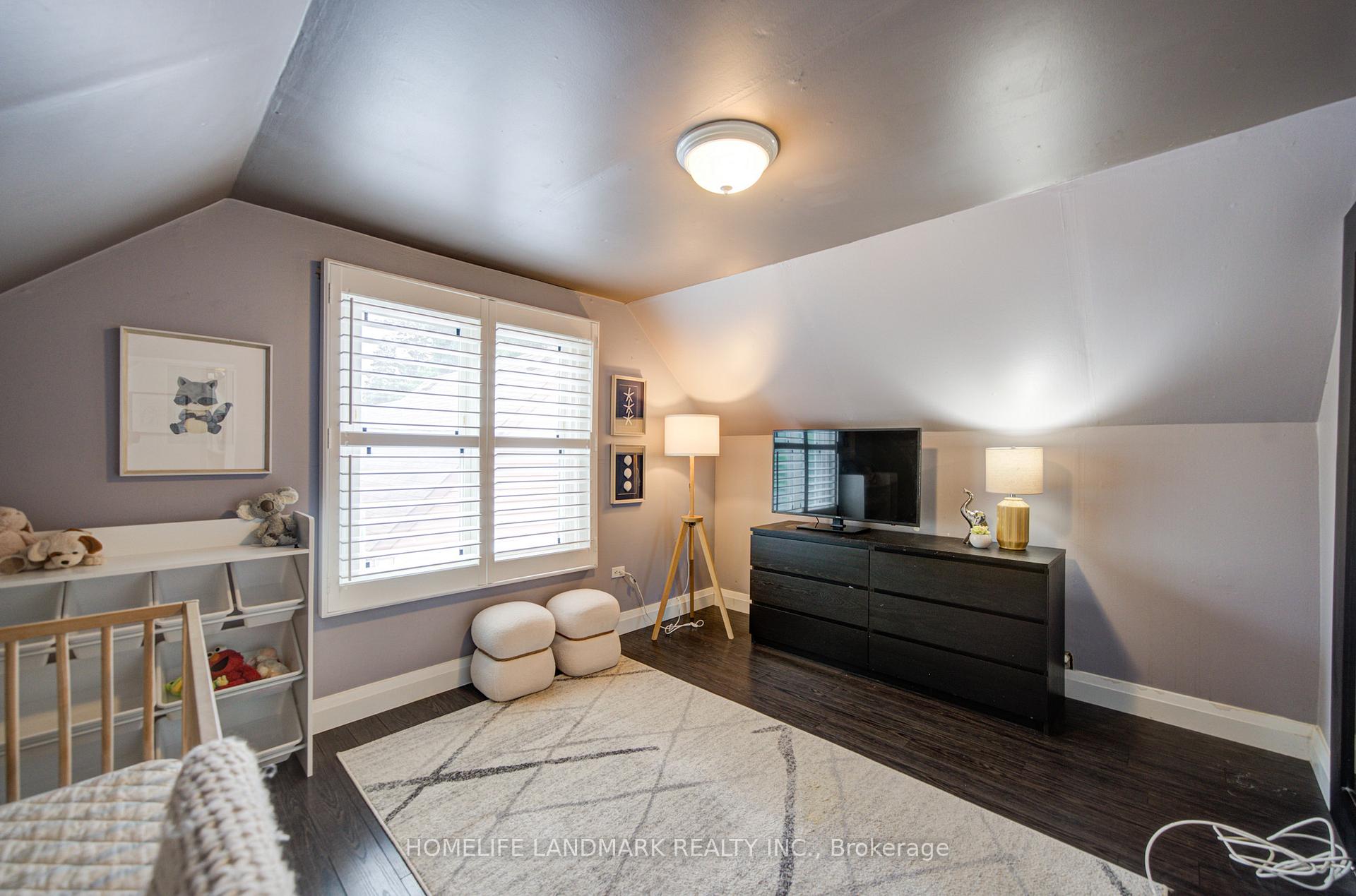 Photo 14 of 16 Warvet Crescent, Toronto, O'Connor-Parkview — HOMEH