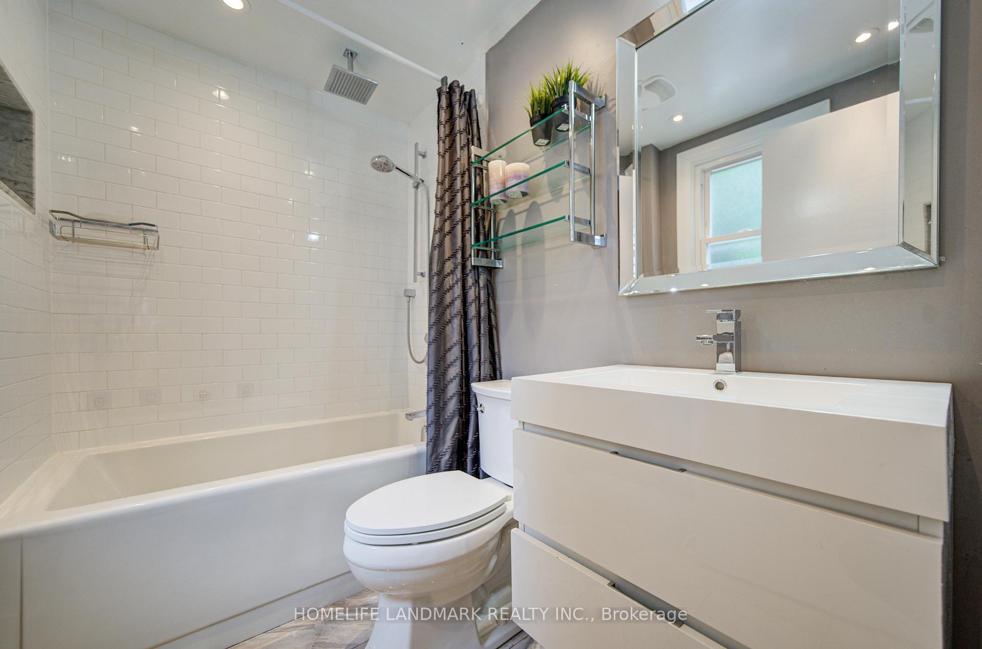 Photo 17 of 16 Warvet Crescent, Toronto, O'Connor-Parkview — HOMEH