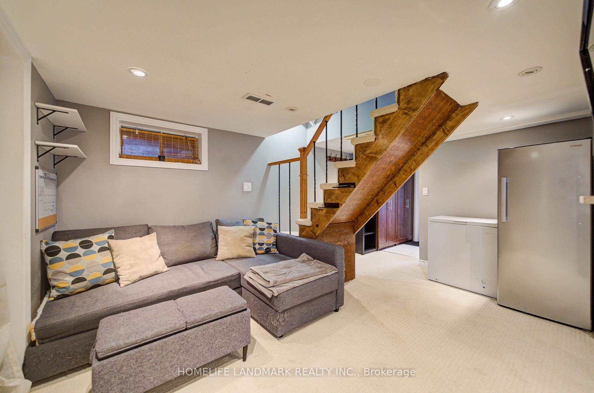 Photo 18 of 16 Warvet Crescent, Toronto, O'Connor-Parkview — HOMEH