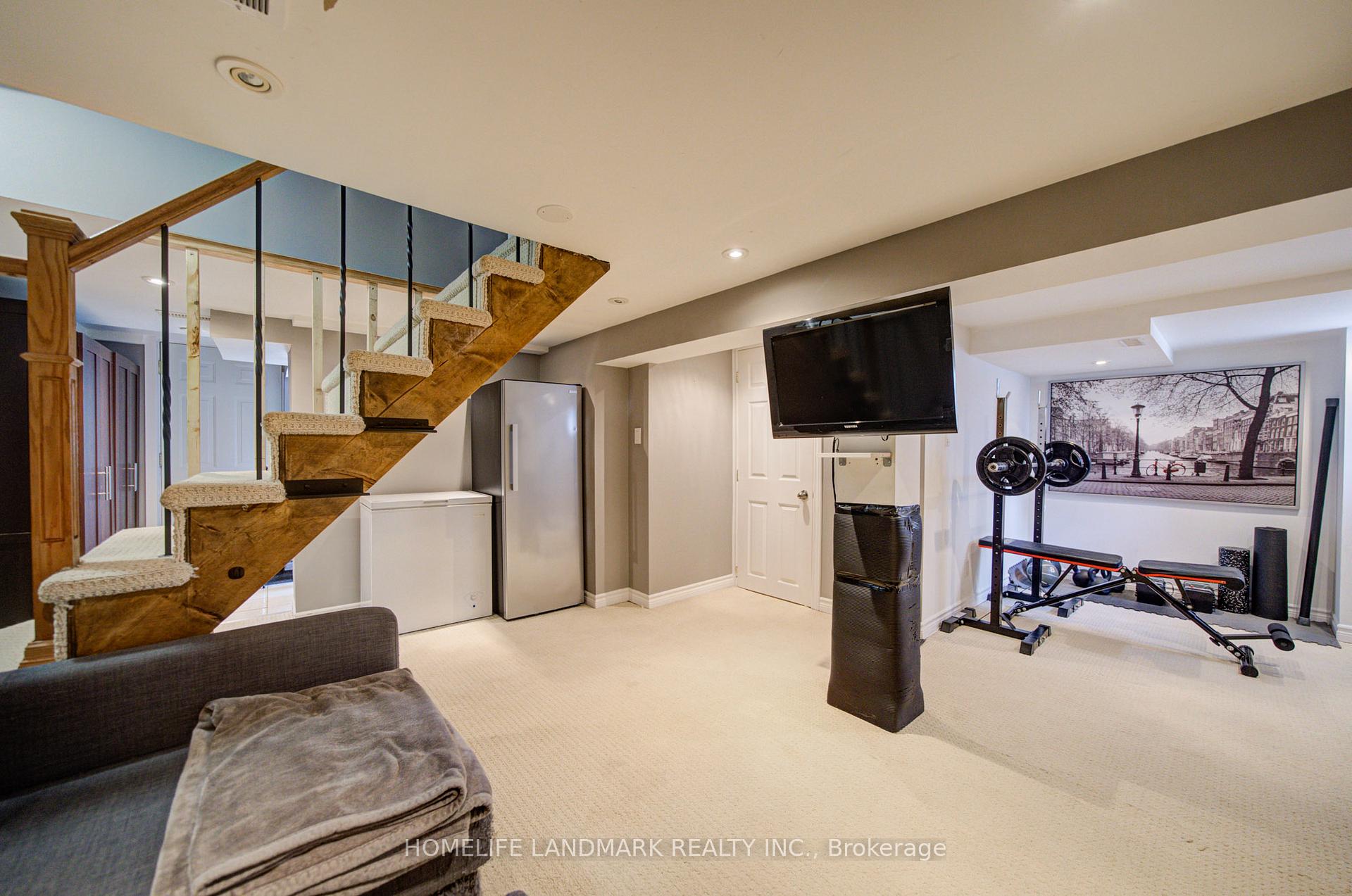 Photo 22 of 16 Warvet Crescent, Toronto, O'Connor-Parkview — HOMEH