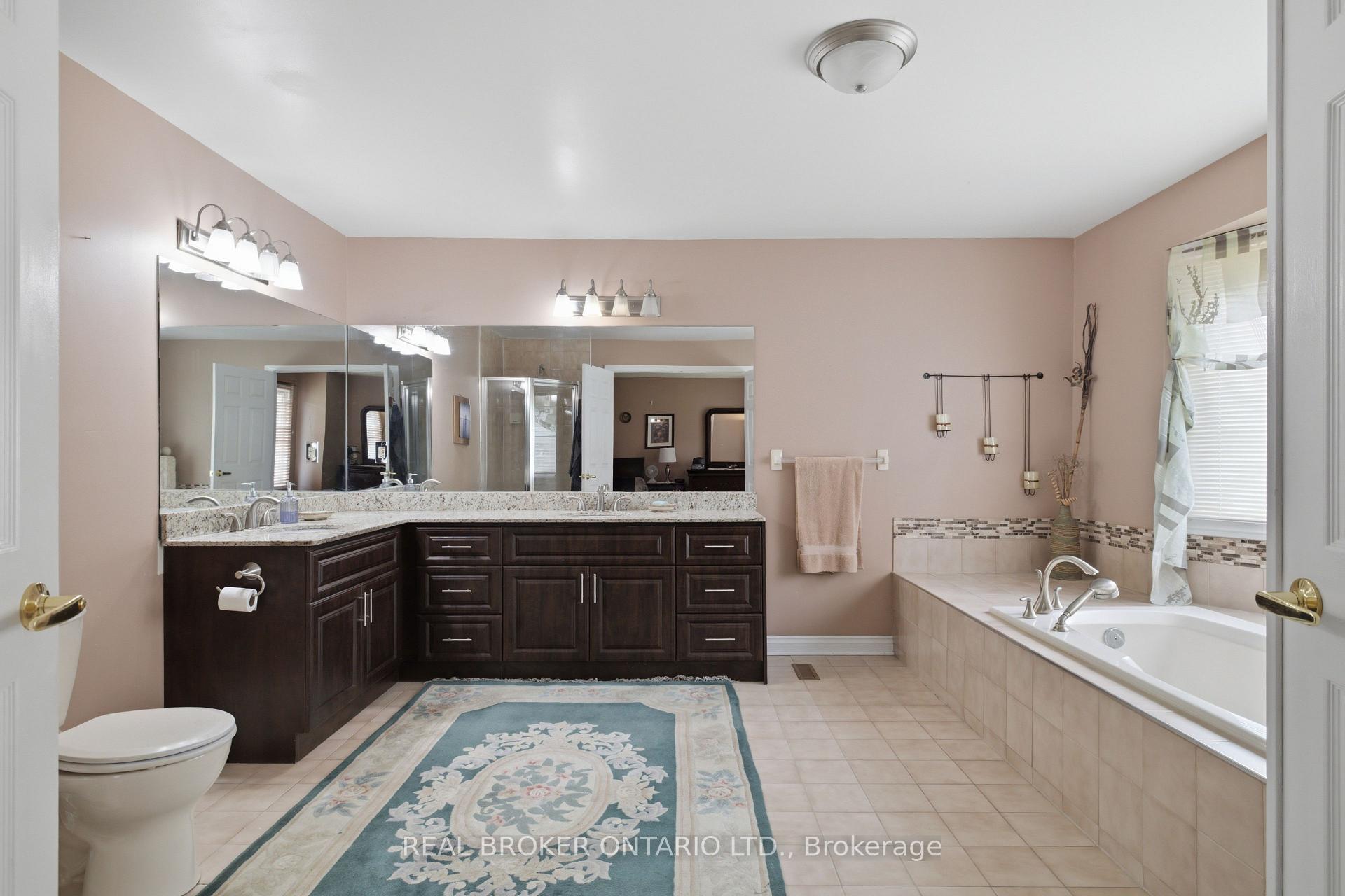 Photo 19 of 1356 Mapleridge Crescent, Oakville, Glen Abbey — HOMEH