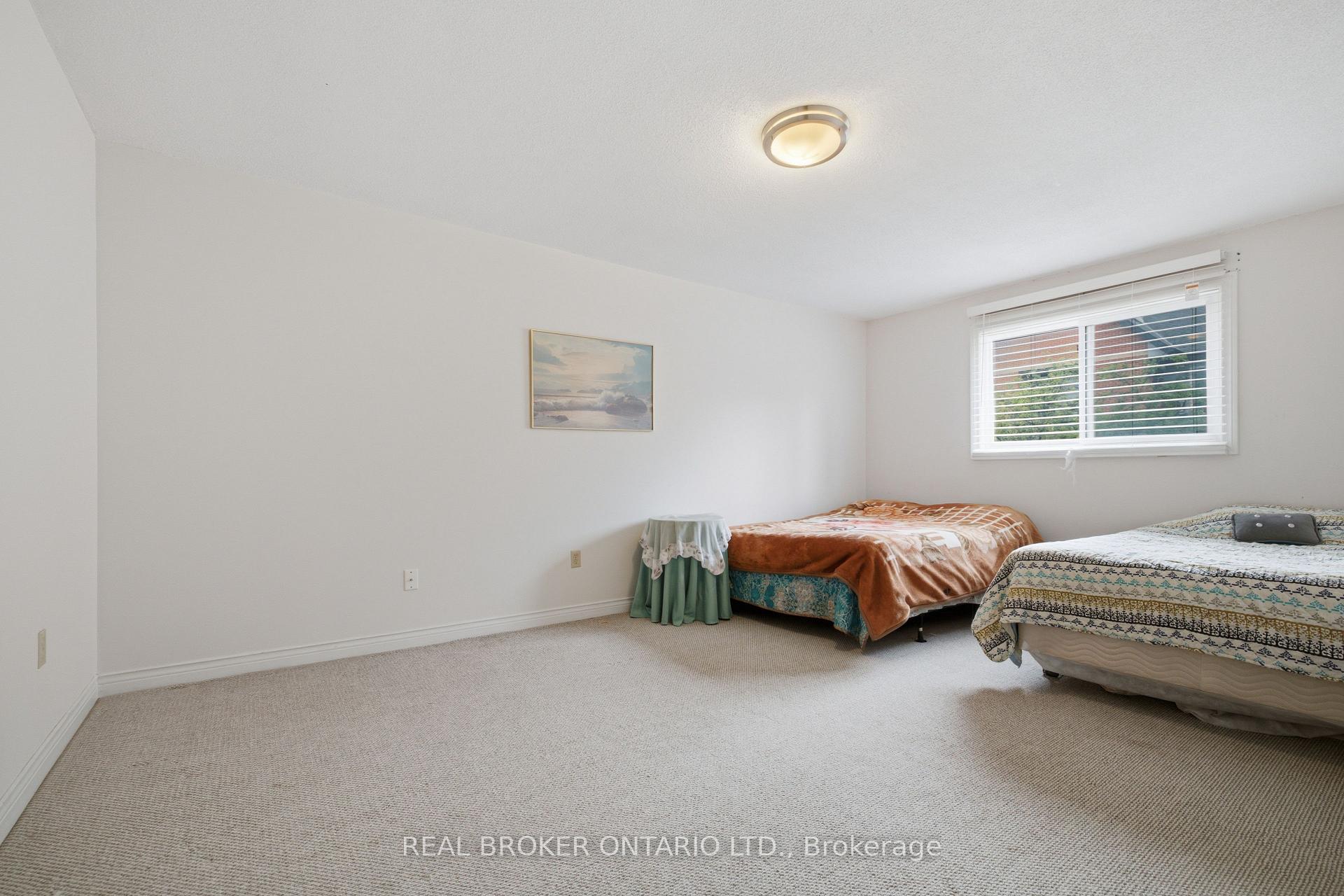 Photo 21 of 1356 Mapleridge Crescent, Oakville, Glen Abbey — HOMEH