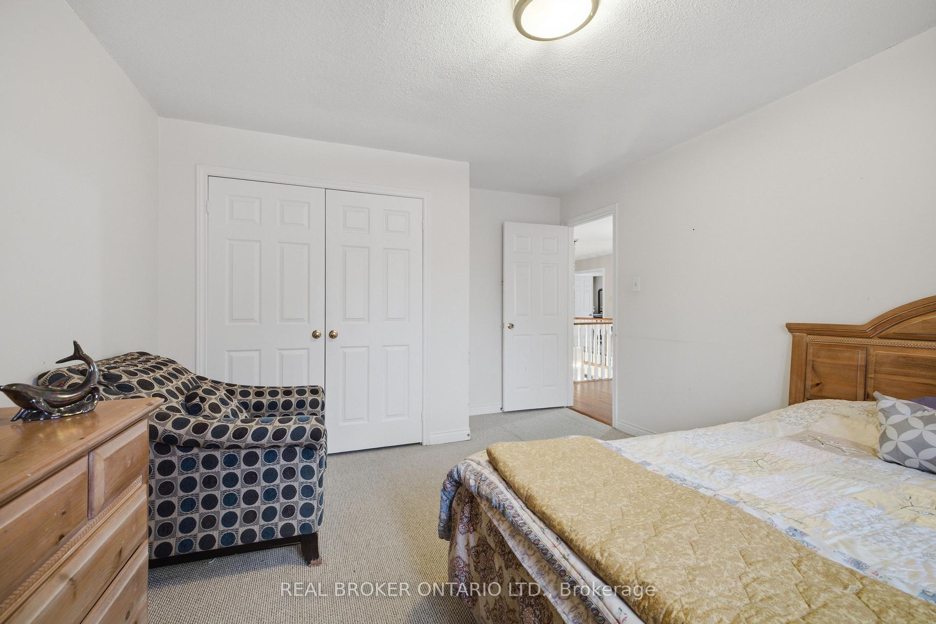 Photo 25 of 1356 Mapleridge Crescent, Oakville, Glen Abbey — HOMEH