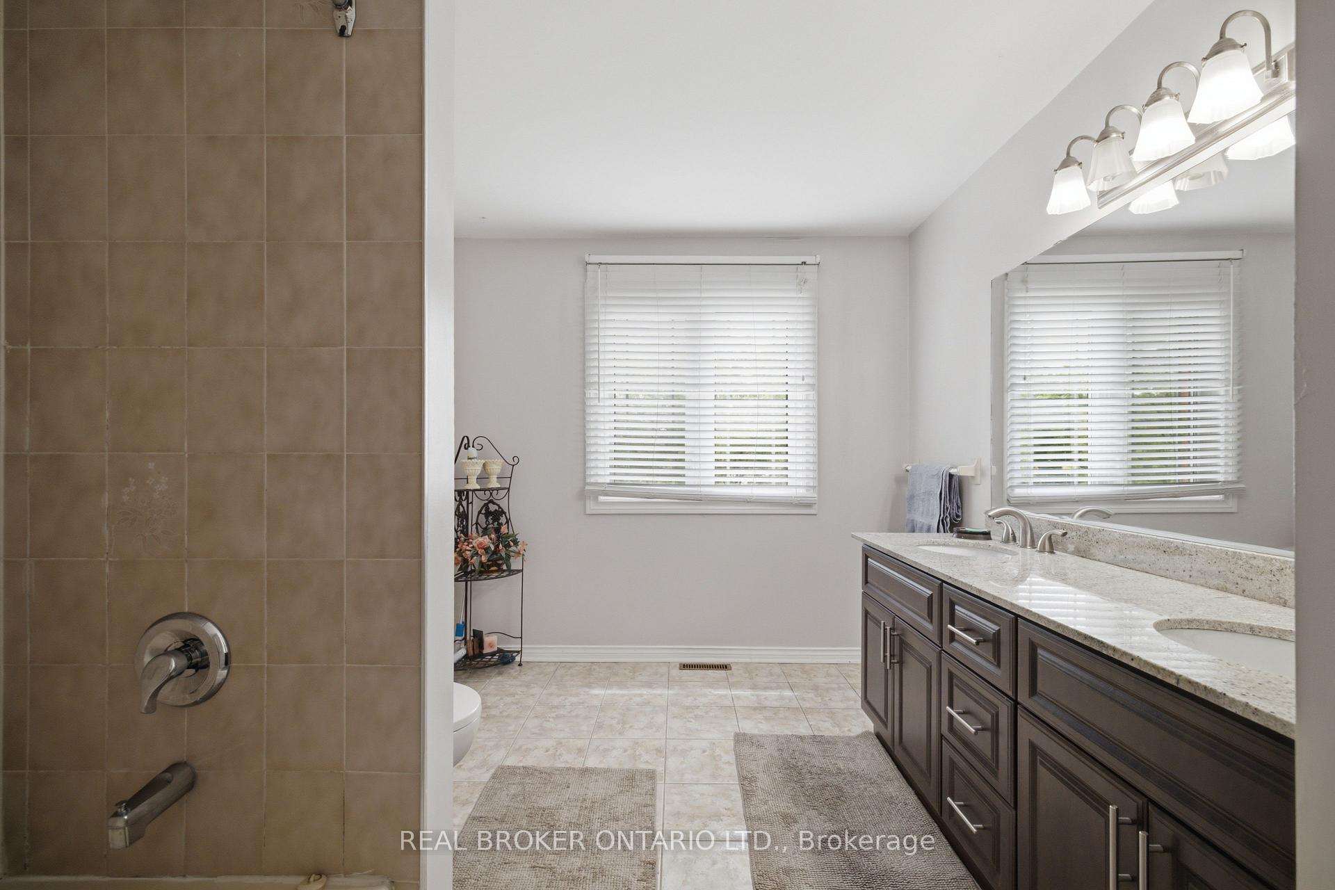 Photo 26 of 1356 Mapleridge Crescent, Oakville, Glen Abbey — HOMEH