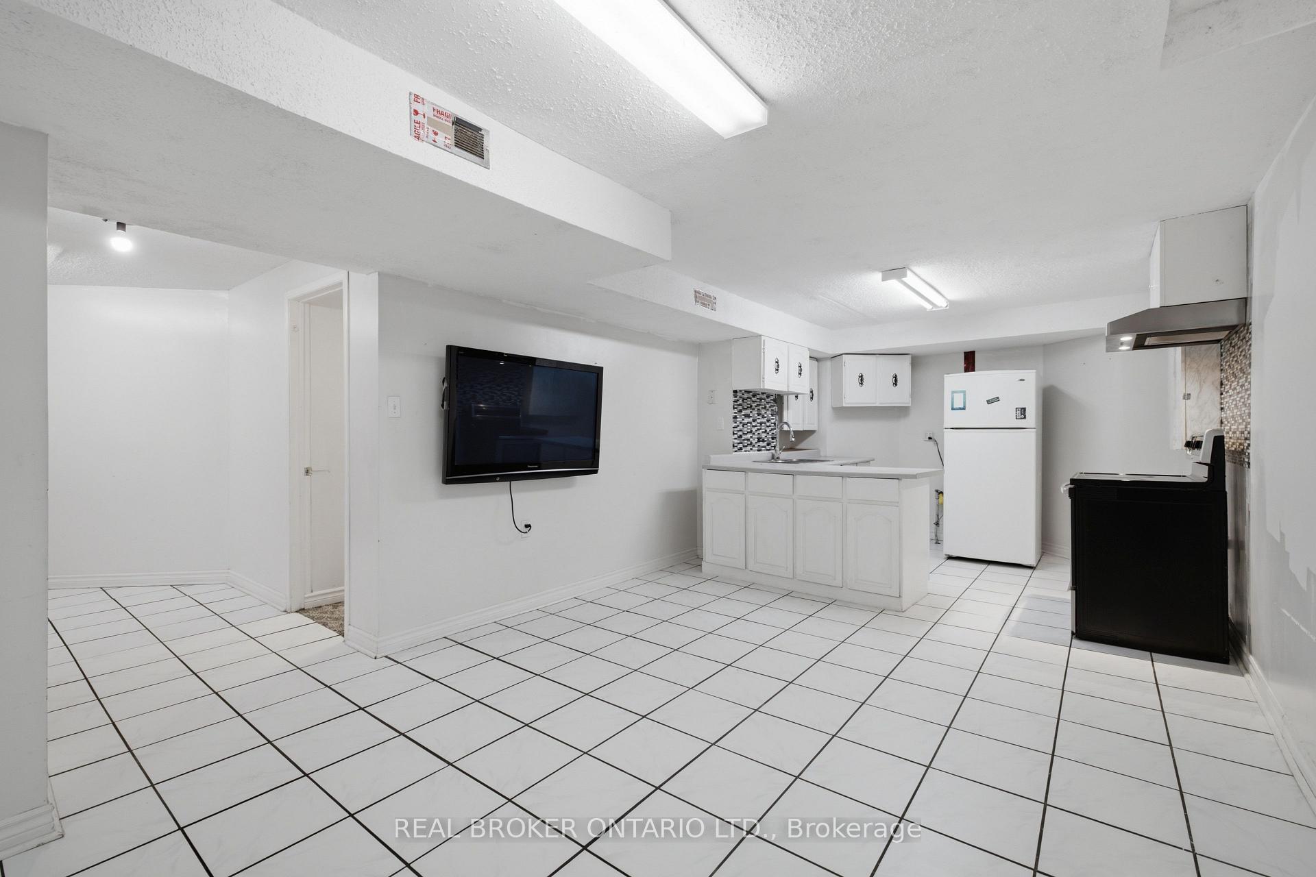 Photo 29 of 1356 Mapleridge Crescent, Oakville, Glen Abbey — HOMEH