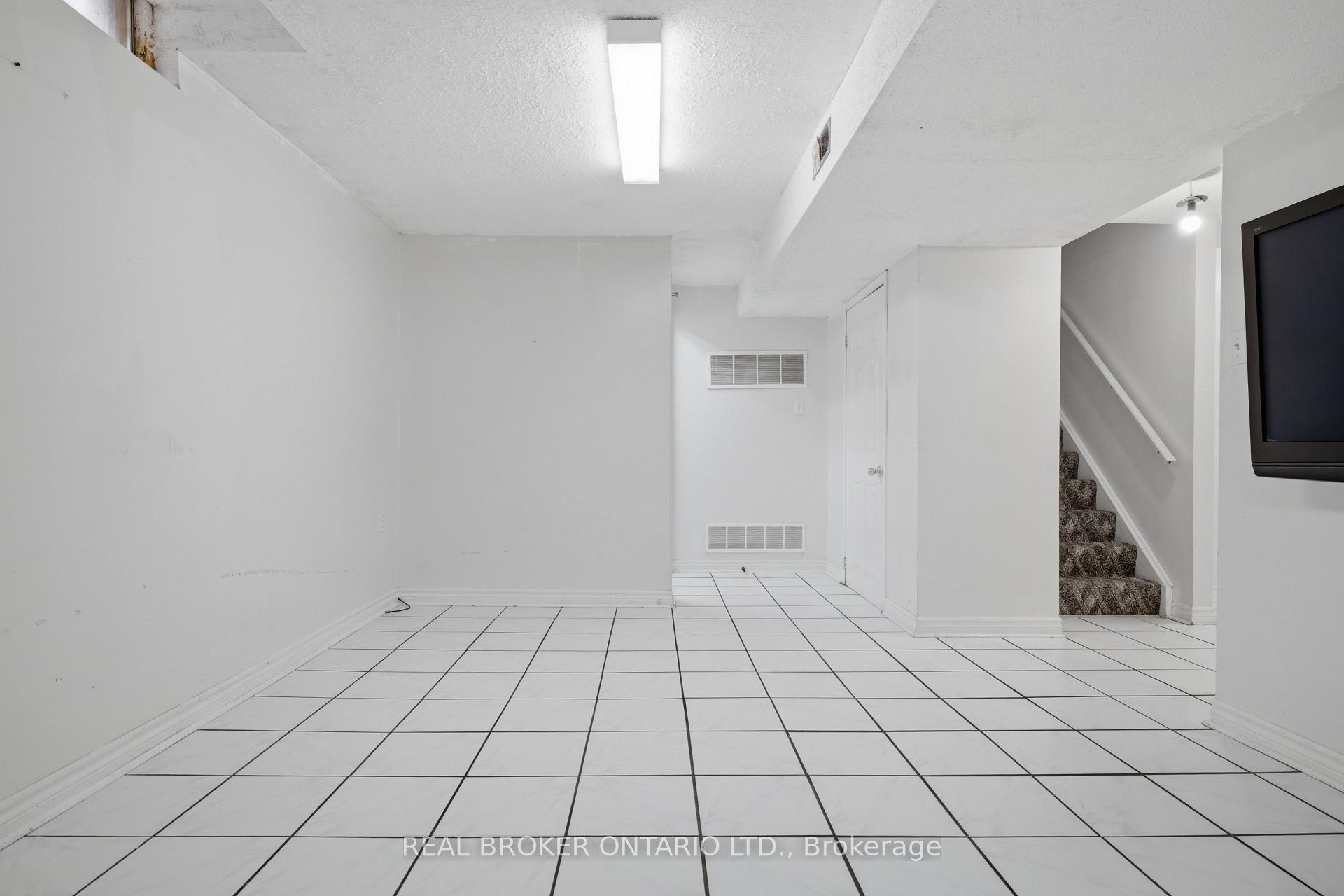 Photo 30 of 1356 Mapleridge Crescent, Oakville, Glen Abbey — HOMEH