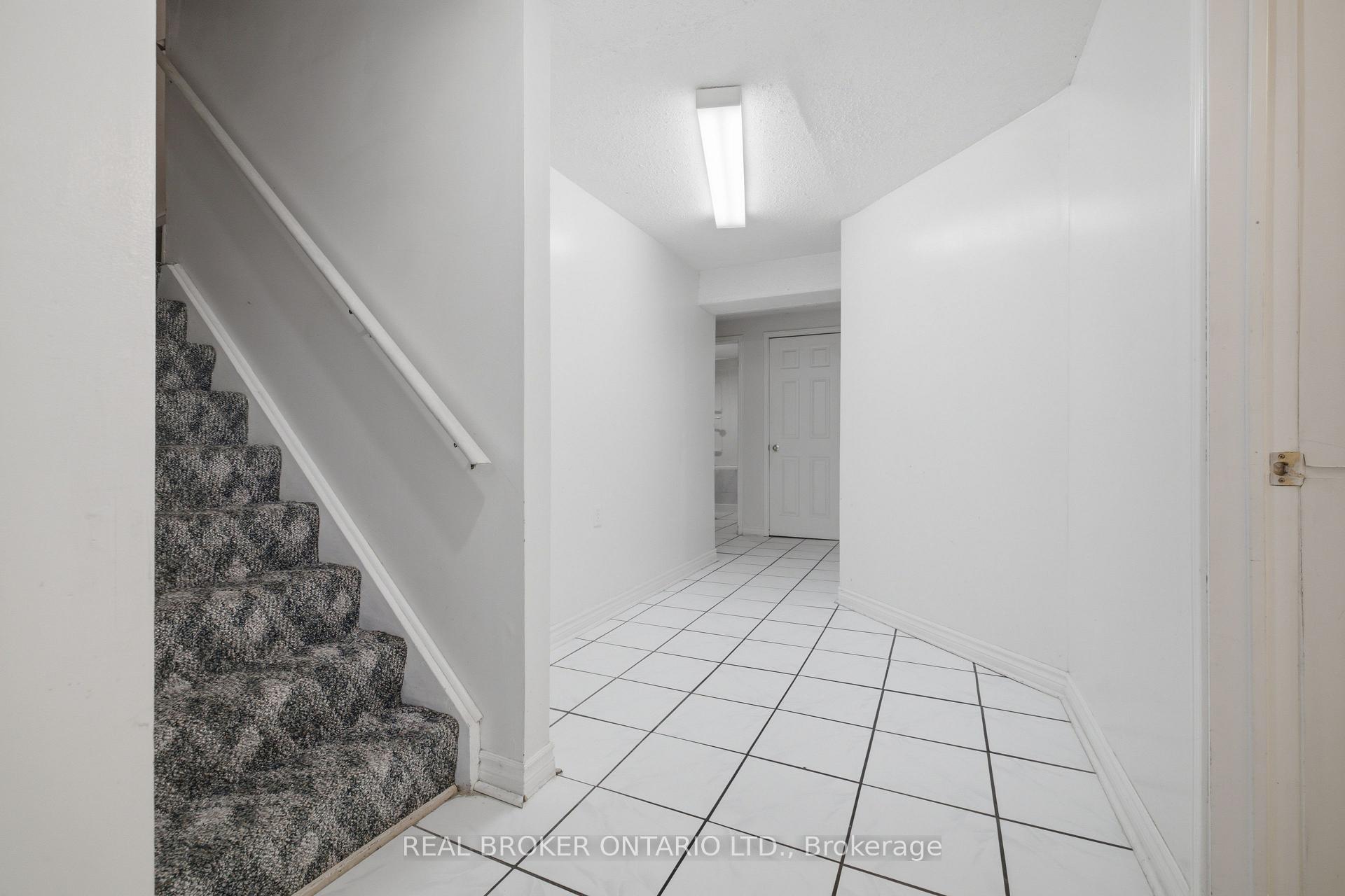 Photo 31 of 1356 Mapleridge Crescent, Oakville, Glen Abbey — HOMEH