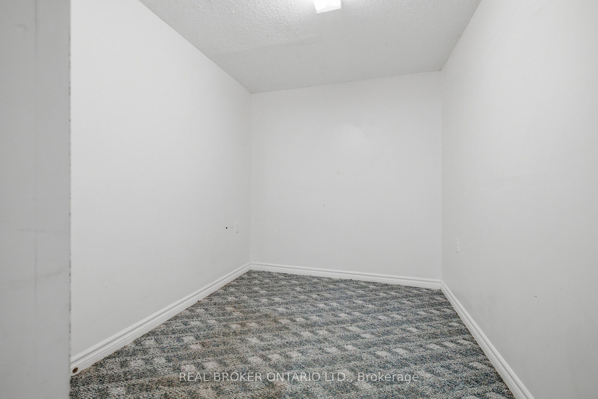 Photo 32 of 1356 Mapleridge Crescent, Oakville, Glen Abbey — HOMEH