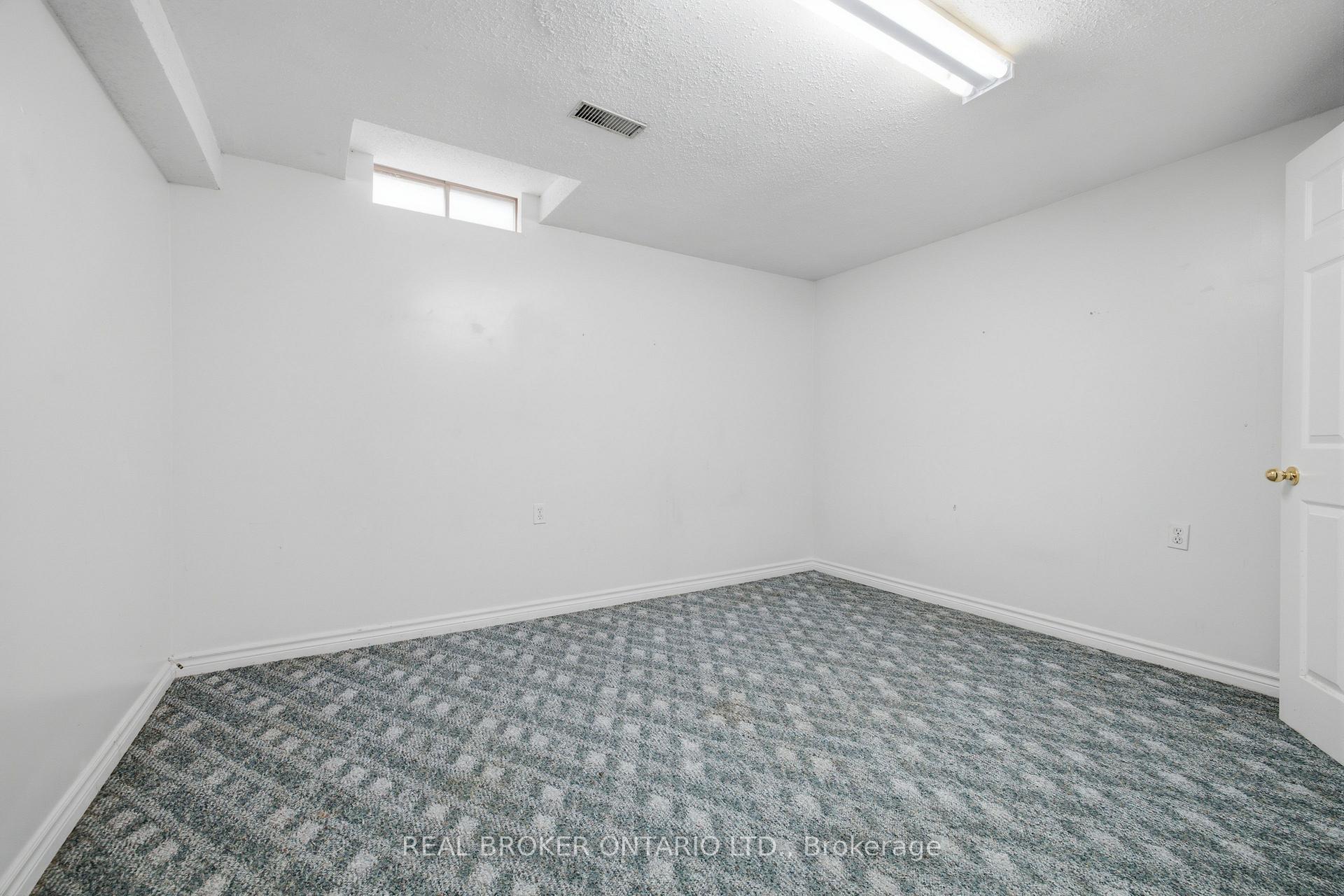 Photo 34 of 1356 Mapleridge Crescent, Oakville, Glen Abbey — HOMEH