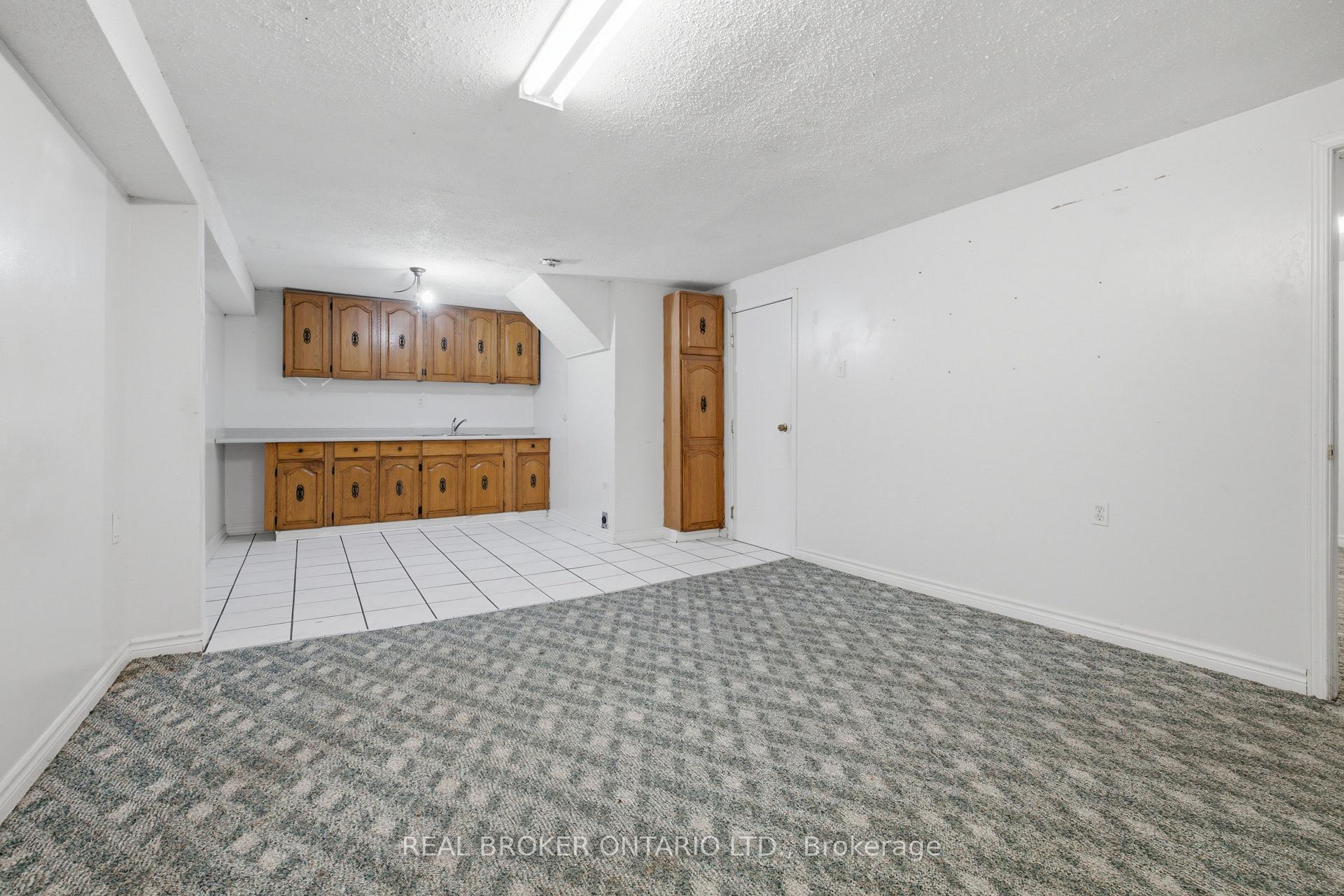 Photo 37 of 1356 Mapleridge Crescent, Oakville, Glen Abbey — HOMEH