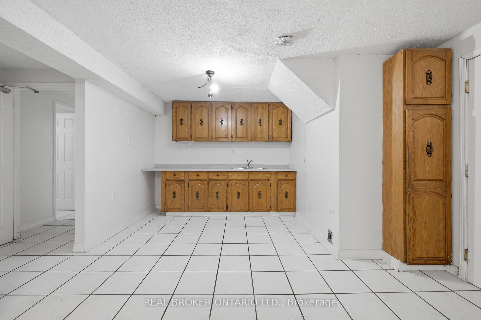 Photo 38 of 1356 Mapleridge Crescent, Oakville, Glen Abbey — HOMEH