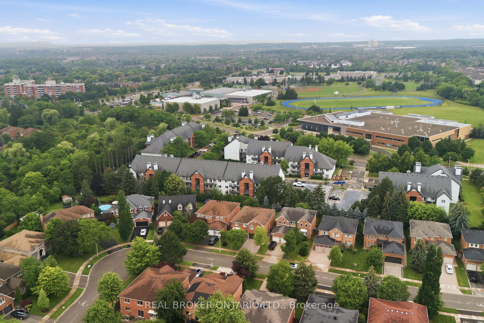 Photo 47 of 1356 Mapleridge Crescent, Oakville, Glen Abbey — HOMEH