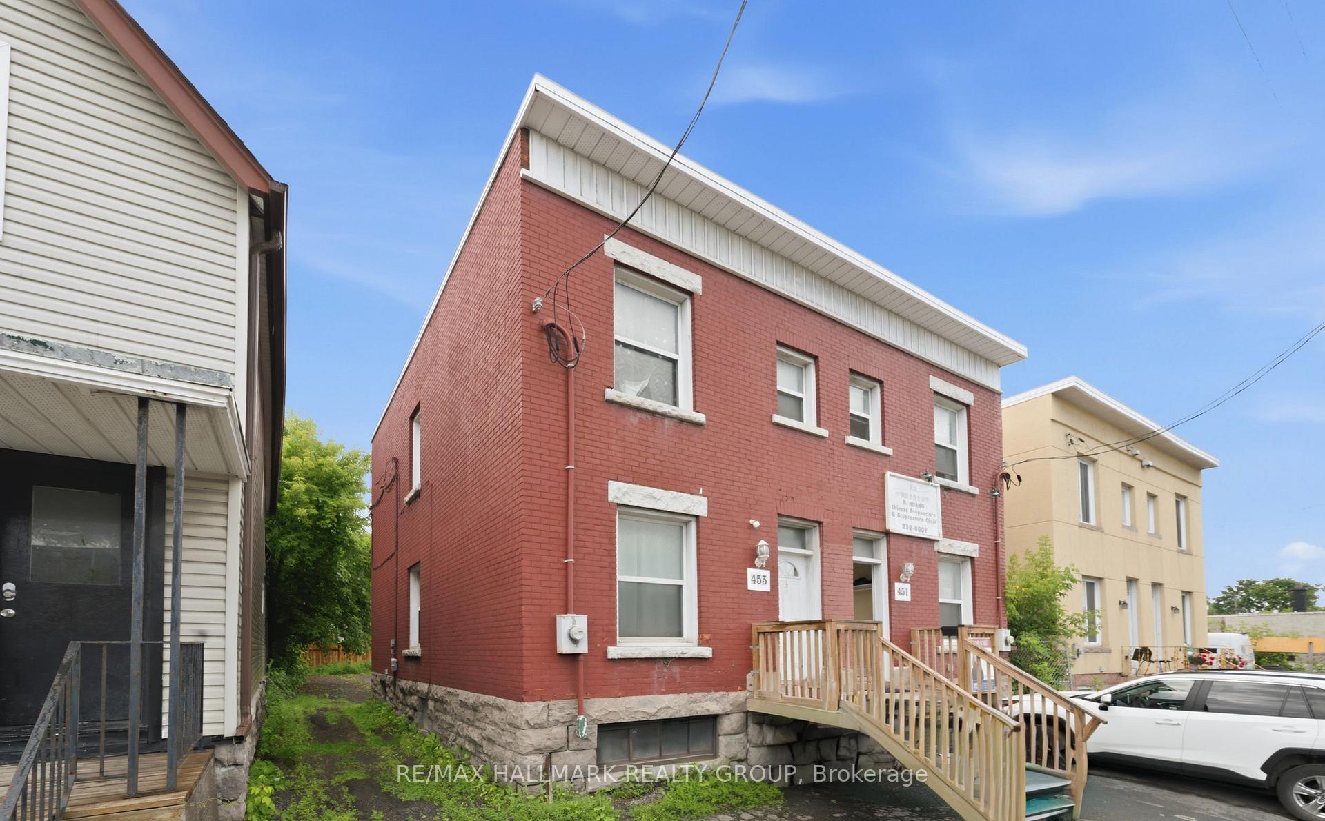 Photo of Unit 451 & 453, 453 Catherine Street N