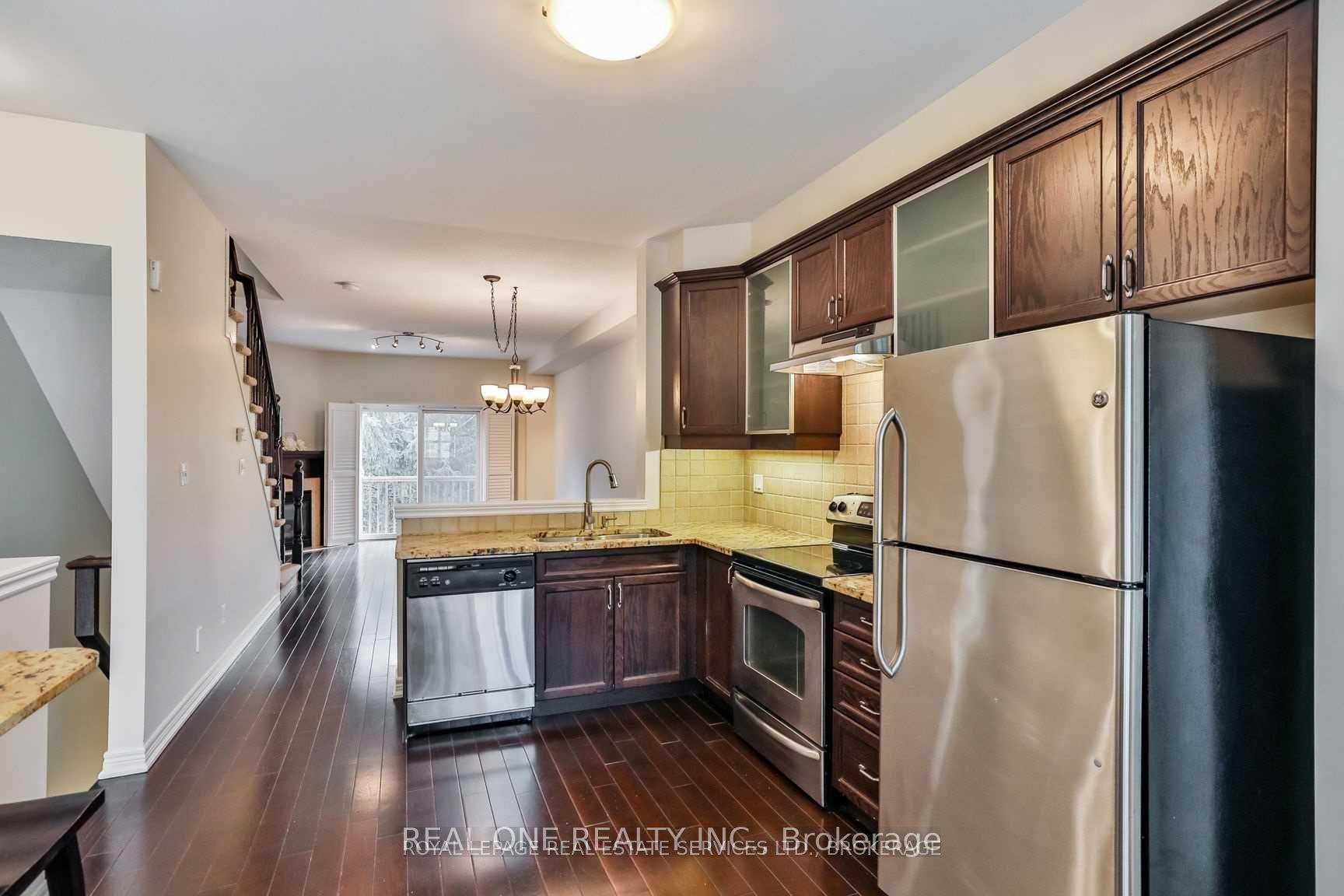 Photo 6 of 4264 Ingram common, Burlington, Shoreacres — HOMEH