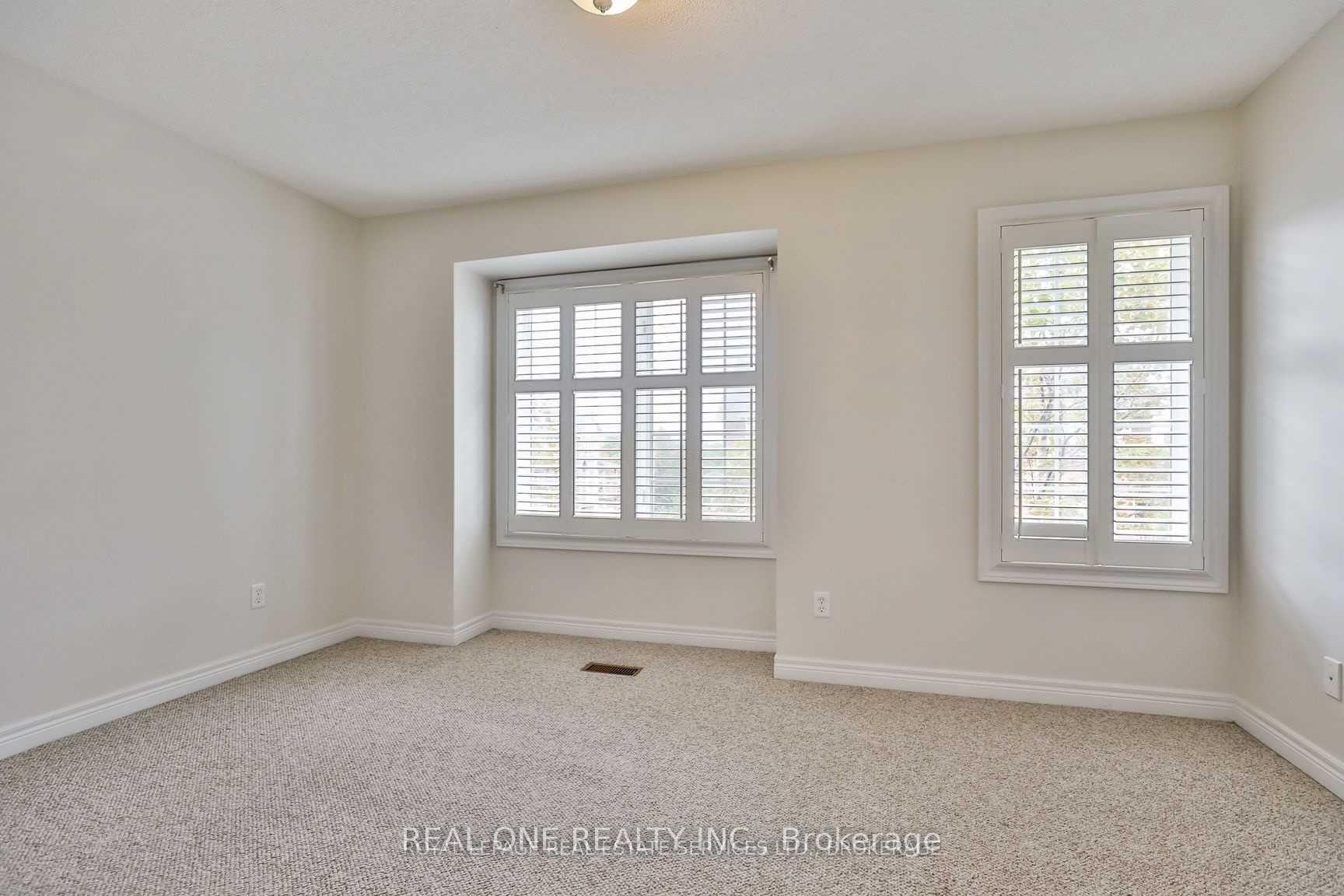 Photo 14 of 4264 Ingram common, Burlington, Shoreacres — HOMEH