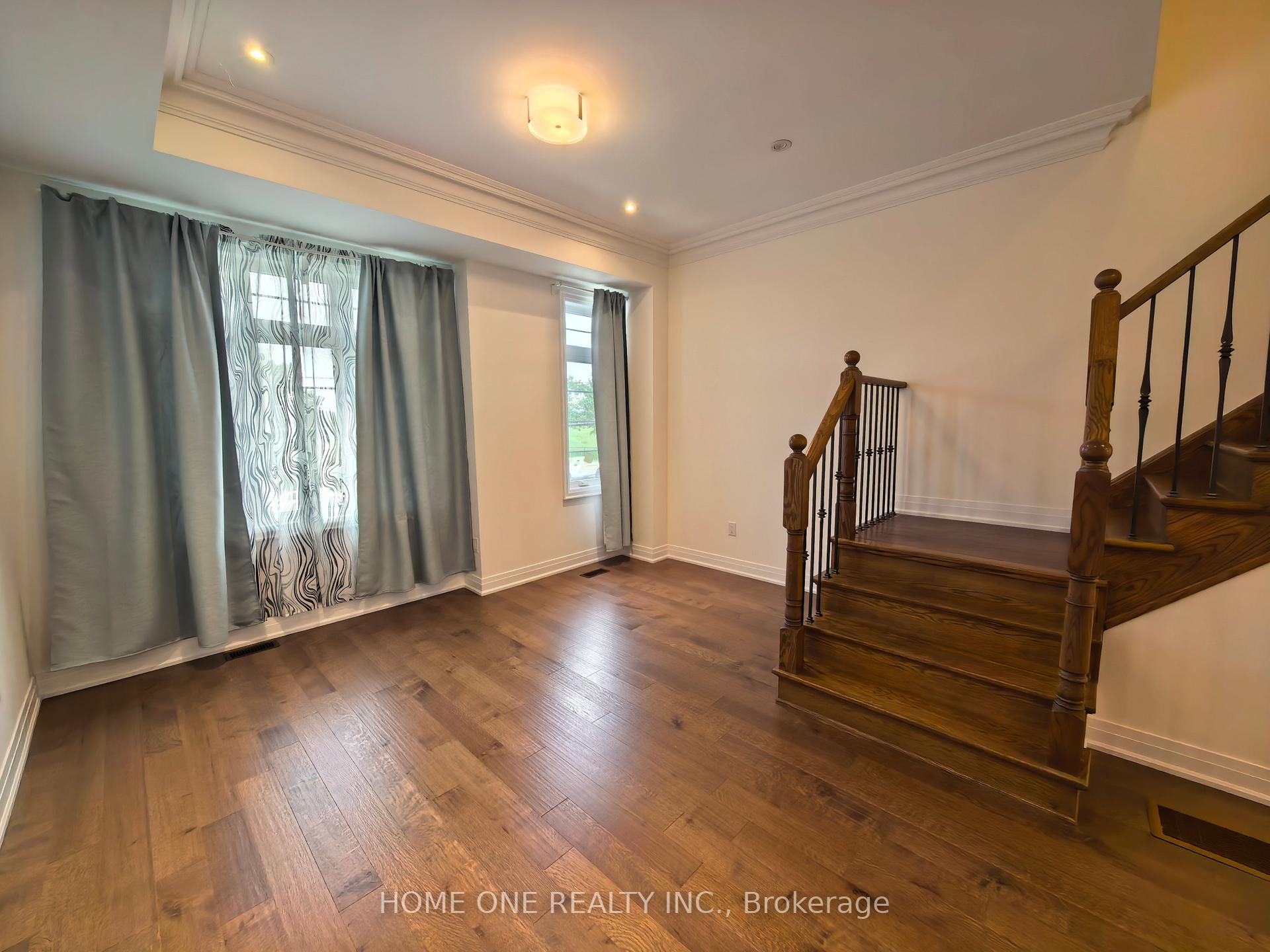 Photo 5 of 4239 Major Mackenzie Drive E, Markham, Angus Glen — HOMEH