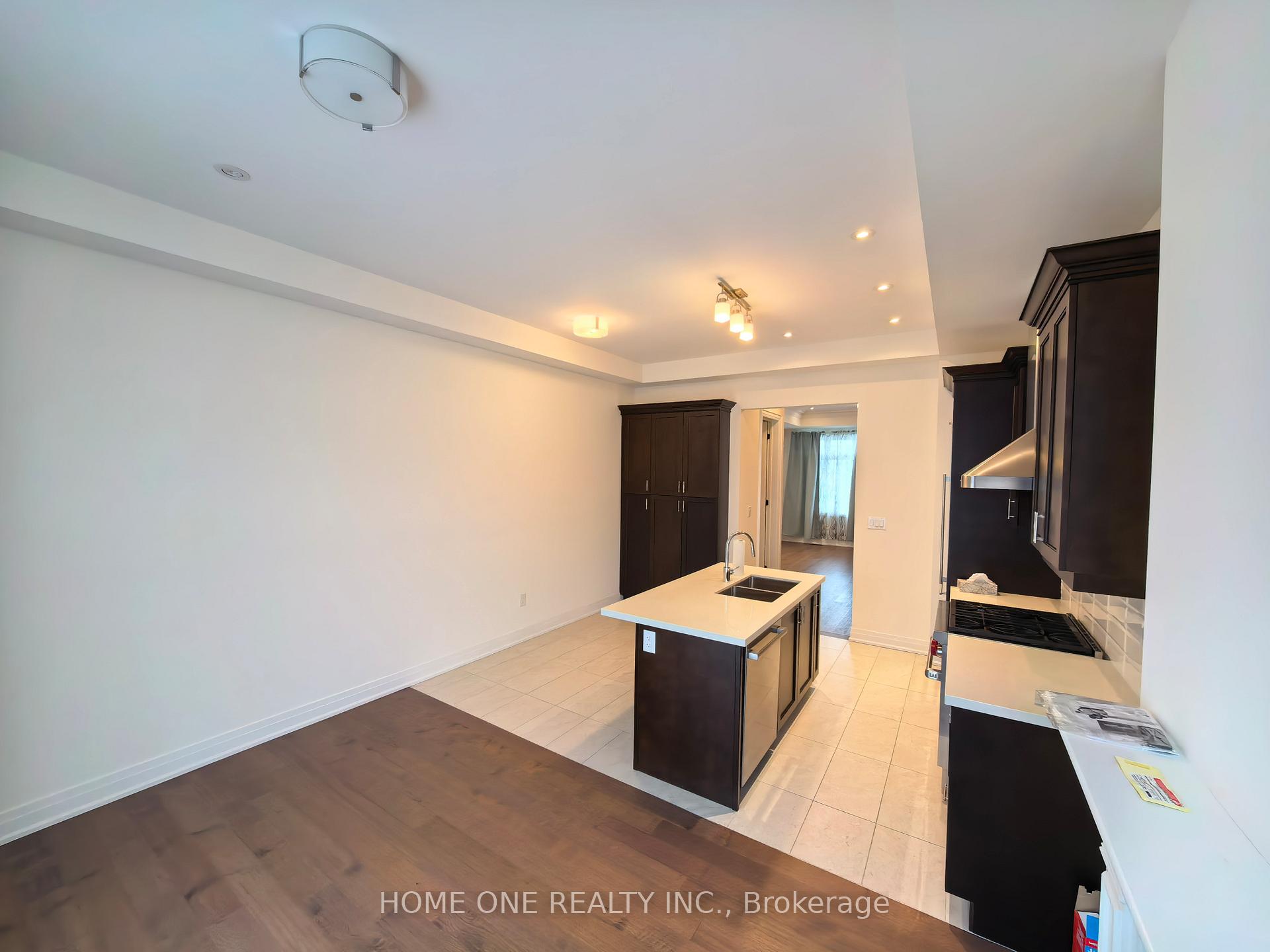 Photo 8 of 4239 Major Mackenzie Drive E, Markham, Angus Glen — HOMEH