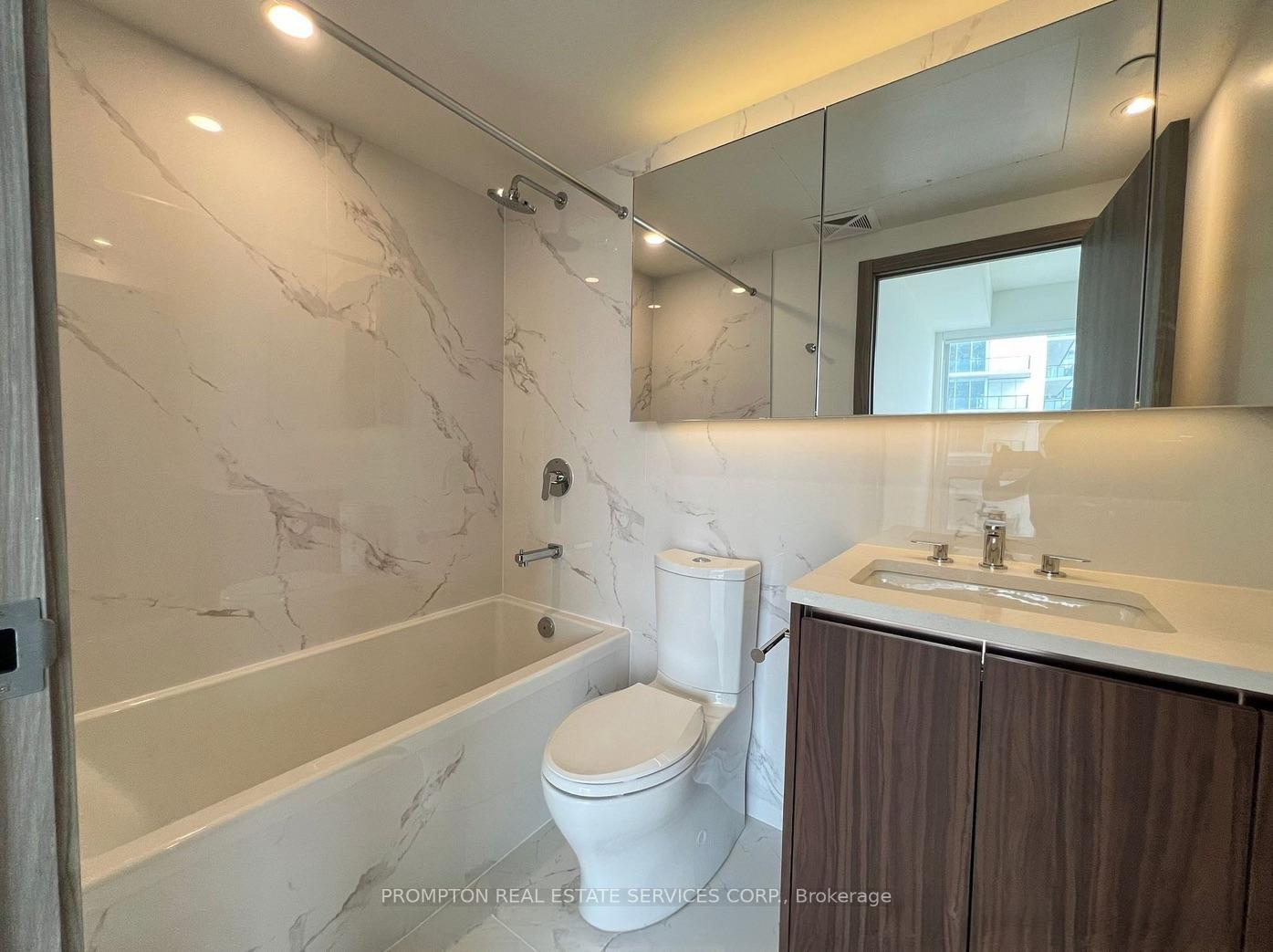 Photo 11 of Unit 2012, 27 Mcmahon Drive, North York, Bayview Village — HOMEH