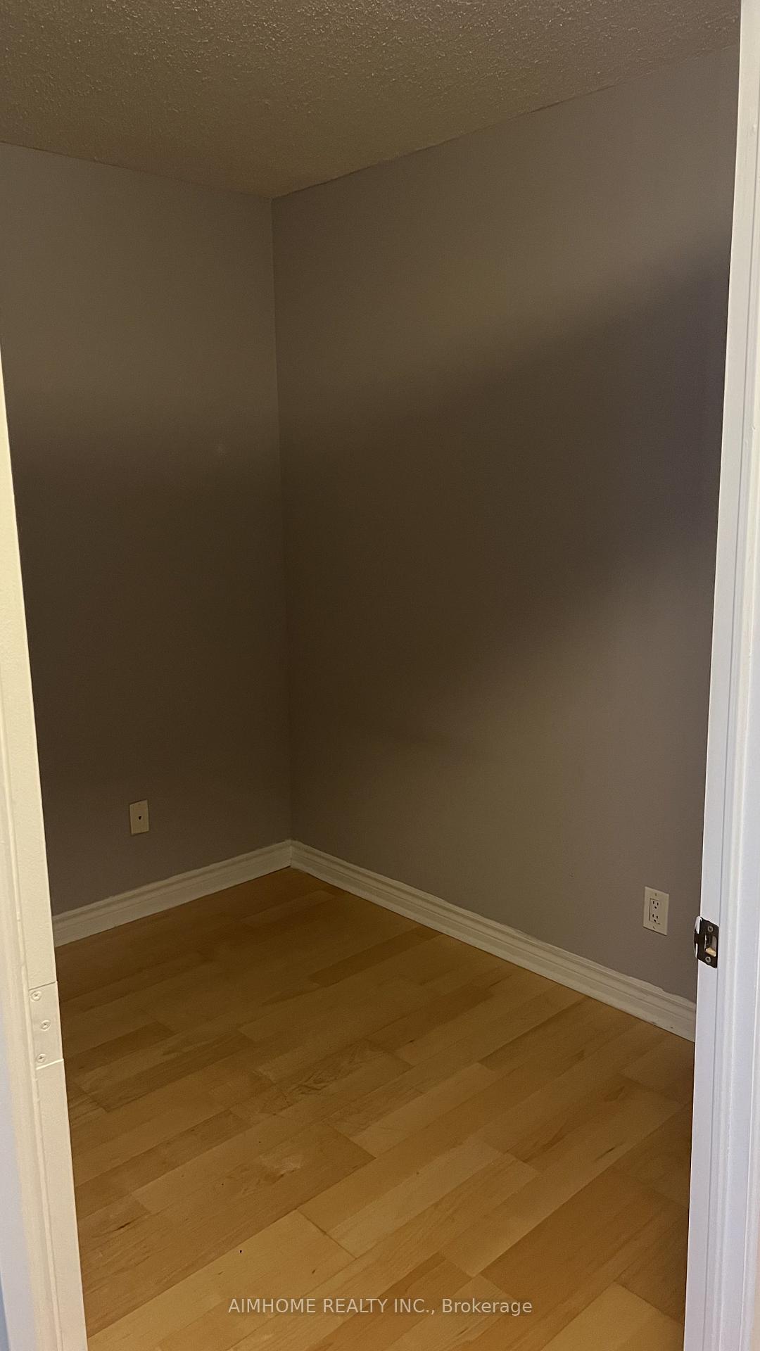 Photo 6 of Unit 503, 763 Bay Street, Toronto, Bay Street Corridor — HOMEH