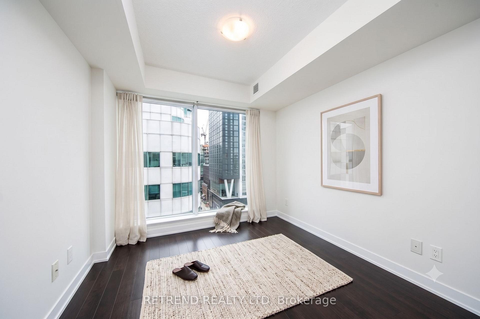 Photo 5 of Unit 1403, 87 peter Street, Toronto, Waterfront Communities — HOMEH