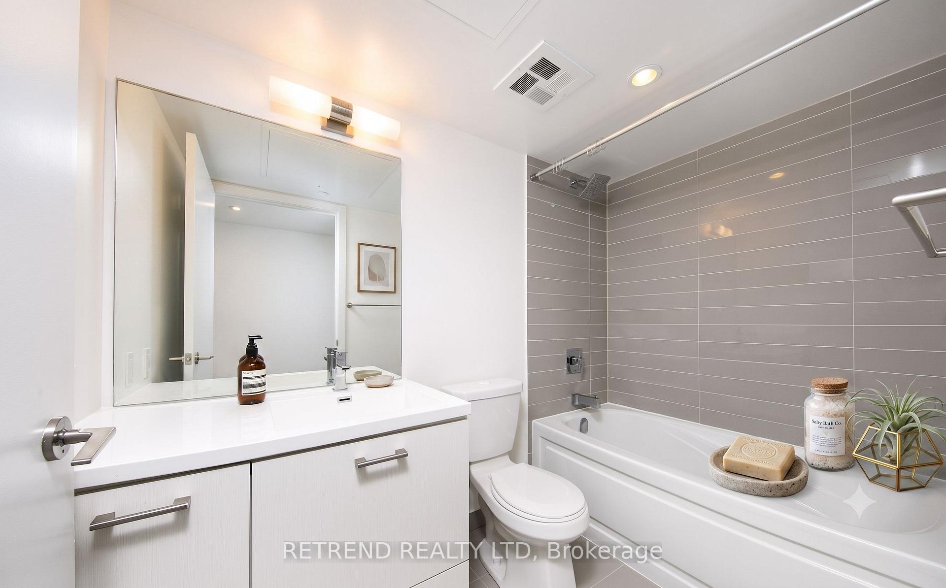 Photo 6 of Unit 1403, 87 peter Street, Toronto, Waterfront Communities — HOMEH