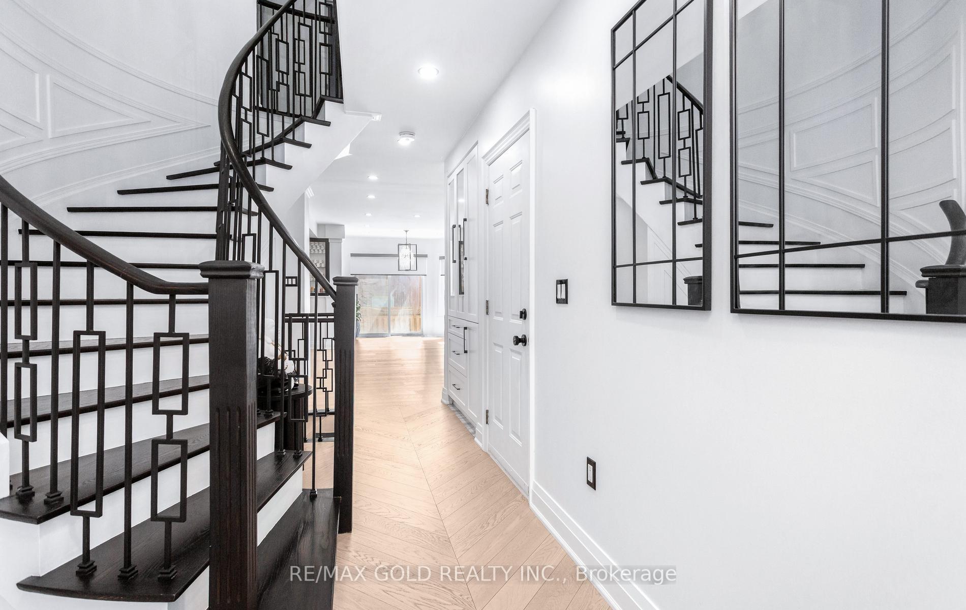 Photo 6 of 33 Nina Place, Brampton, Fletcher's Meadow — HOMEH
