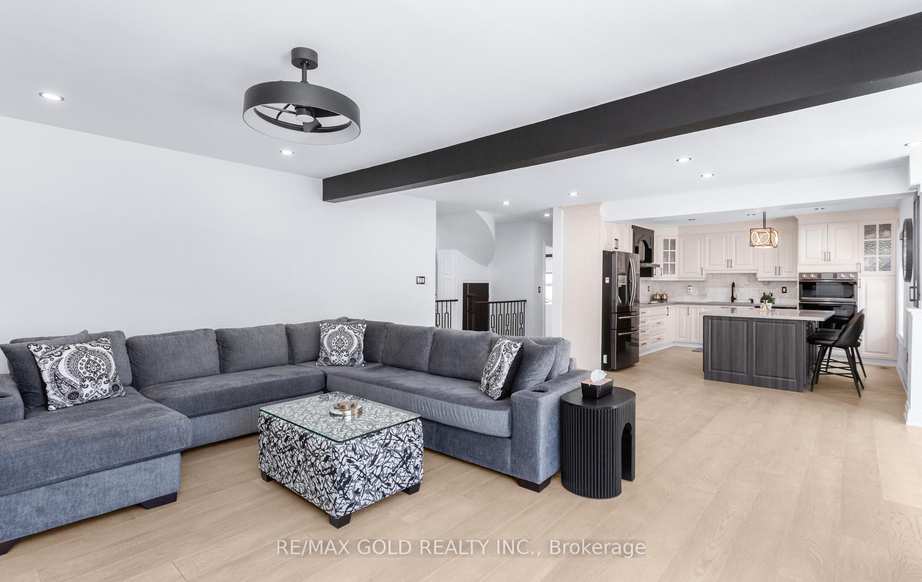 Photo 15 of 33 Nina Place, Brampton, Fletcher's Meadow — HOMEH