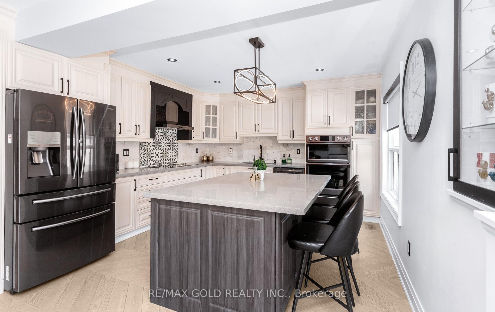 Photo 17 of 33 Nina Place, Brampton, Fletcher's Meadow — HOMEH