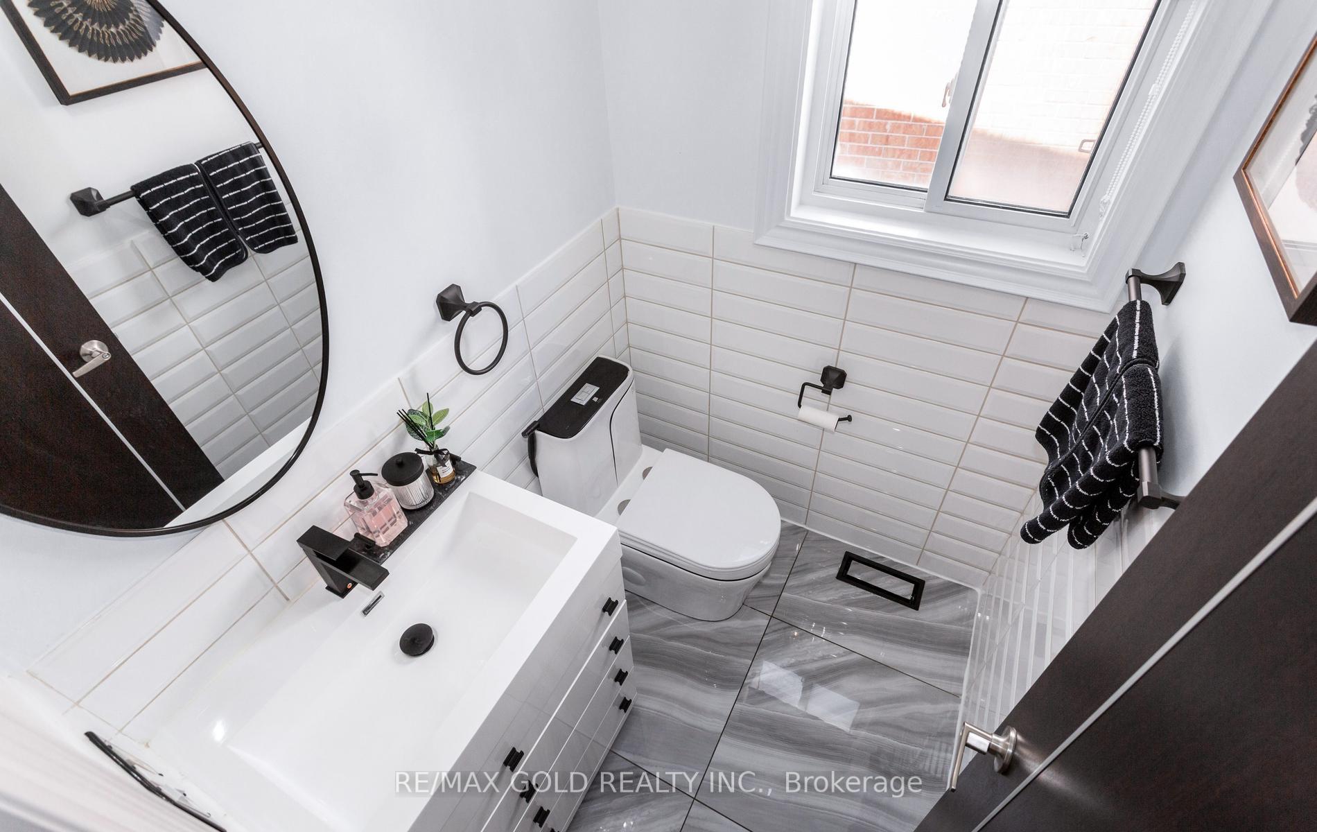 Photo 23 of 33 Nina Place, Brampton, Fletcher's Meadow — HOMEH