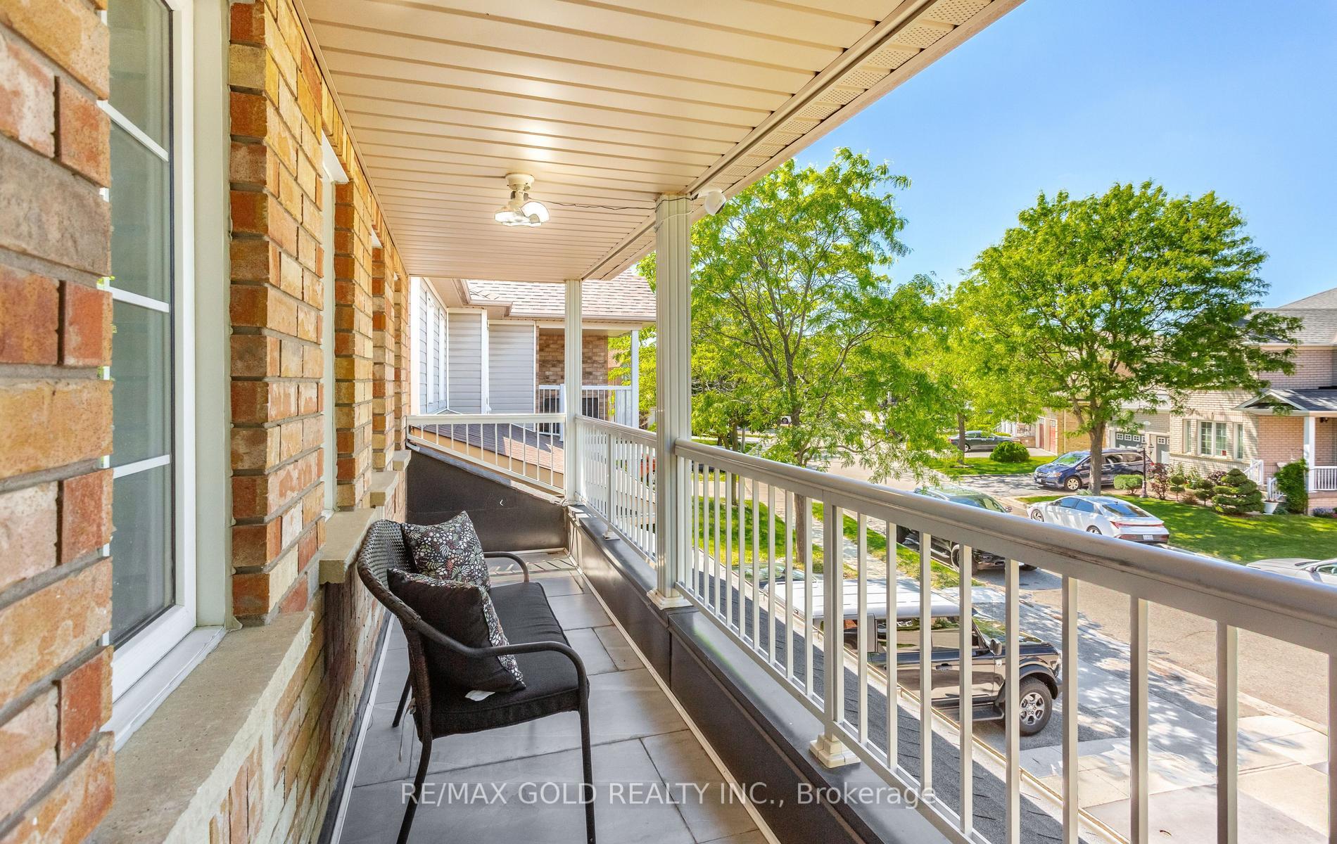 Photo 38 of 33 Nina Place, Brampton, Fletcher's Meadow — HOMEH