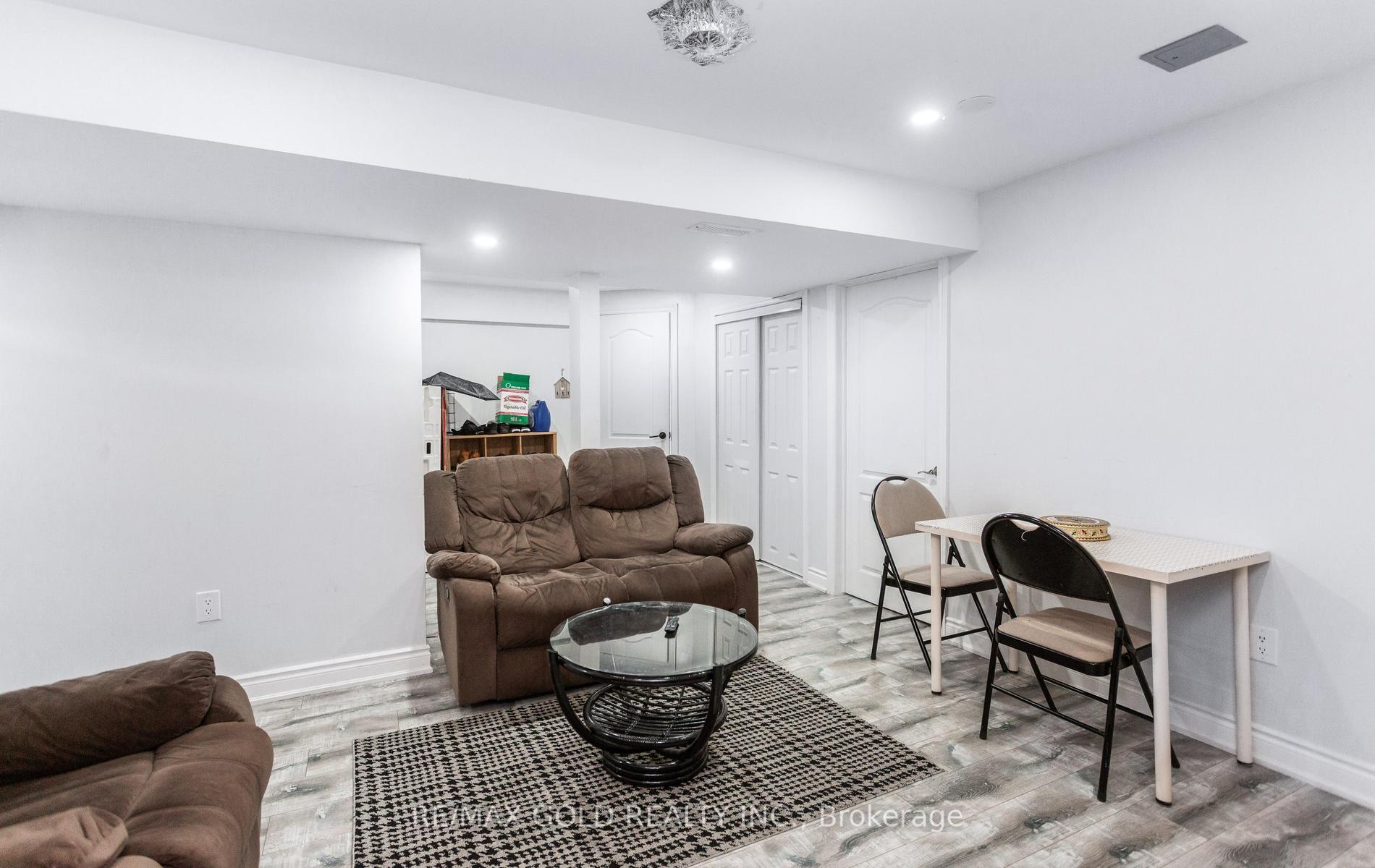 Photo 40 of 33 Nina Place, Brampton, Fletcher's Meadow — HOMEH